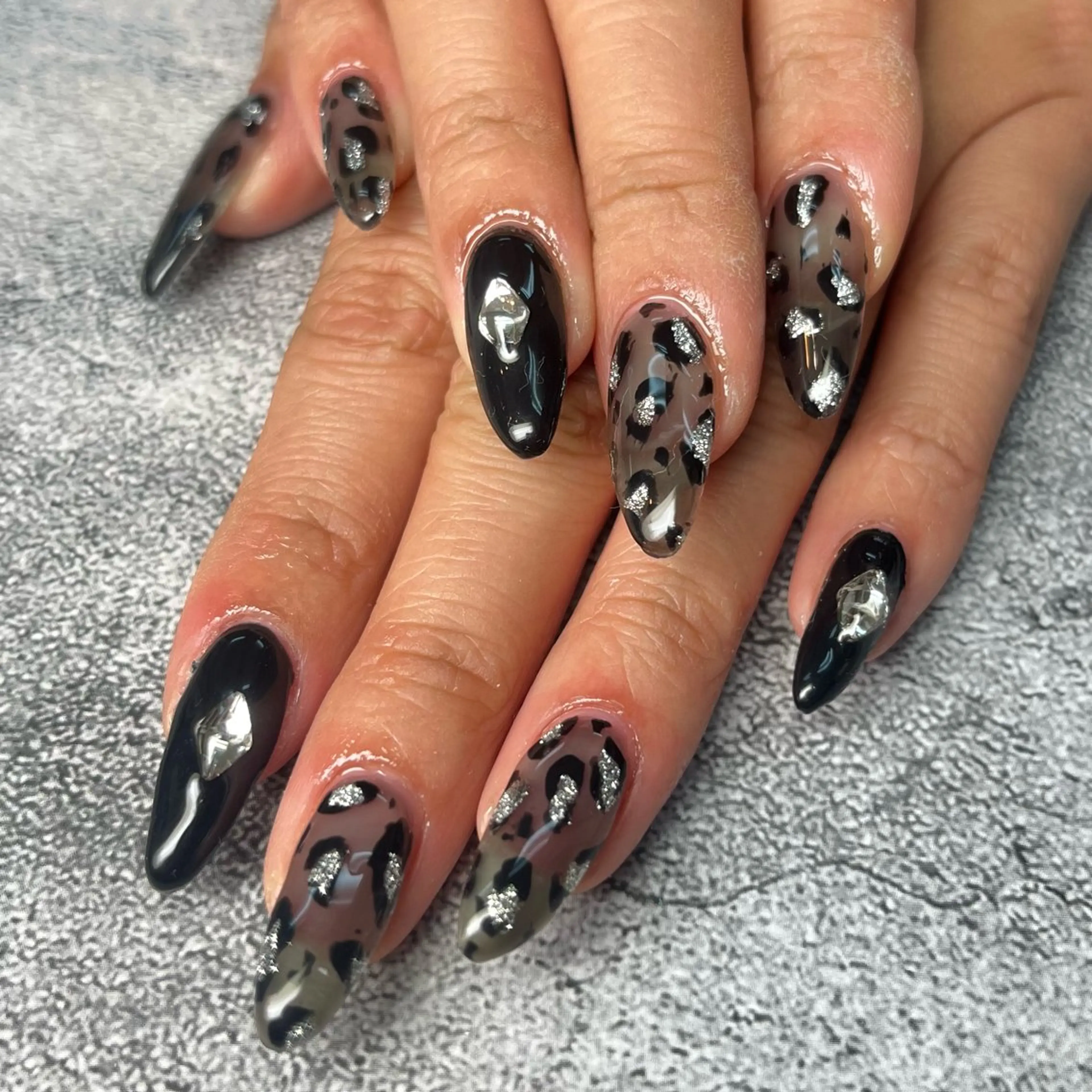 ネイル Queen nail 北堀江 ASUKAのネイルデザイン