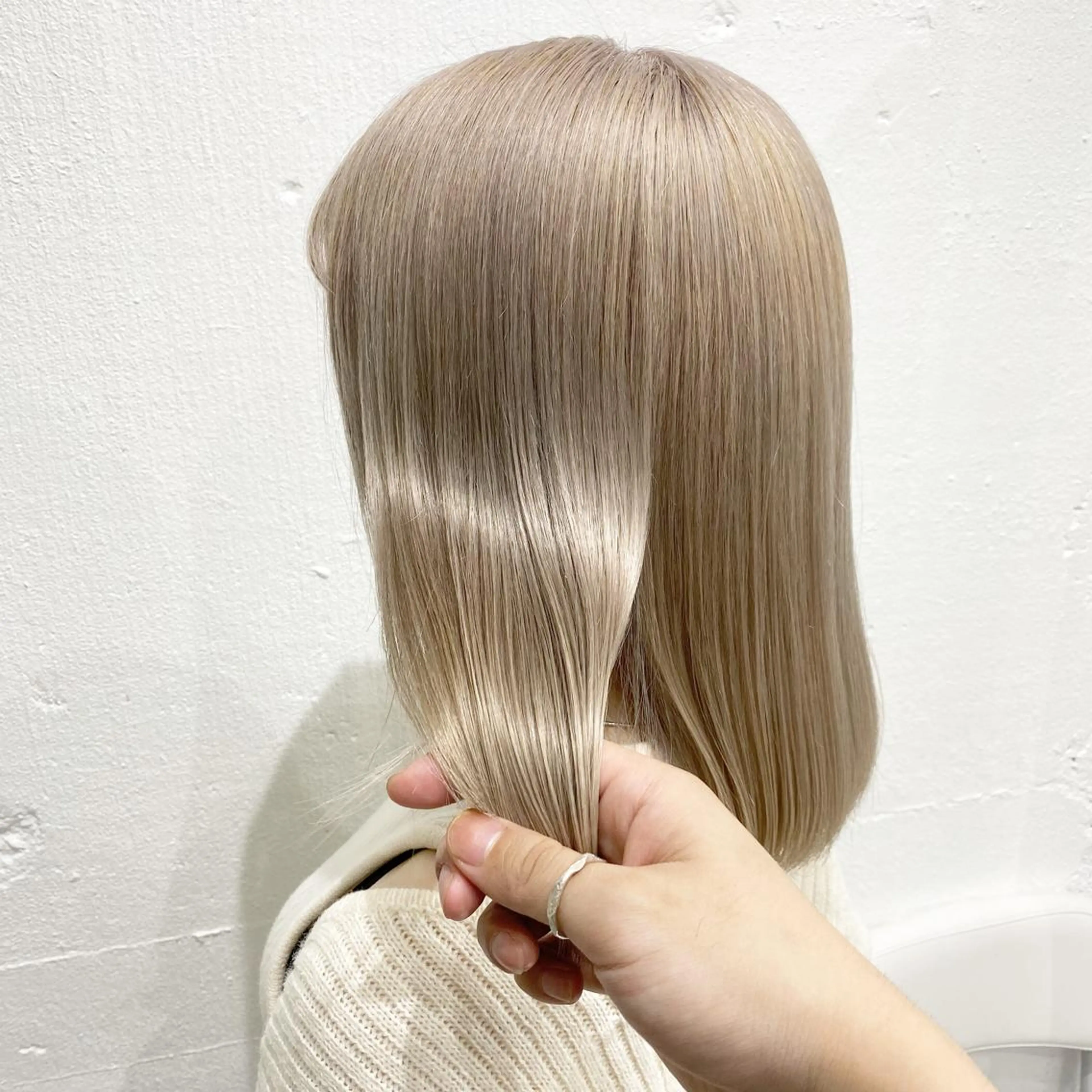 ミディアム ヘアカラー トリートメント kai .のヘアスタイル