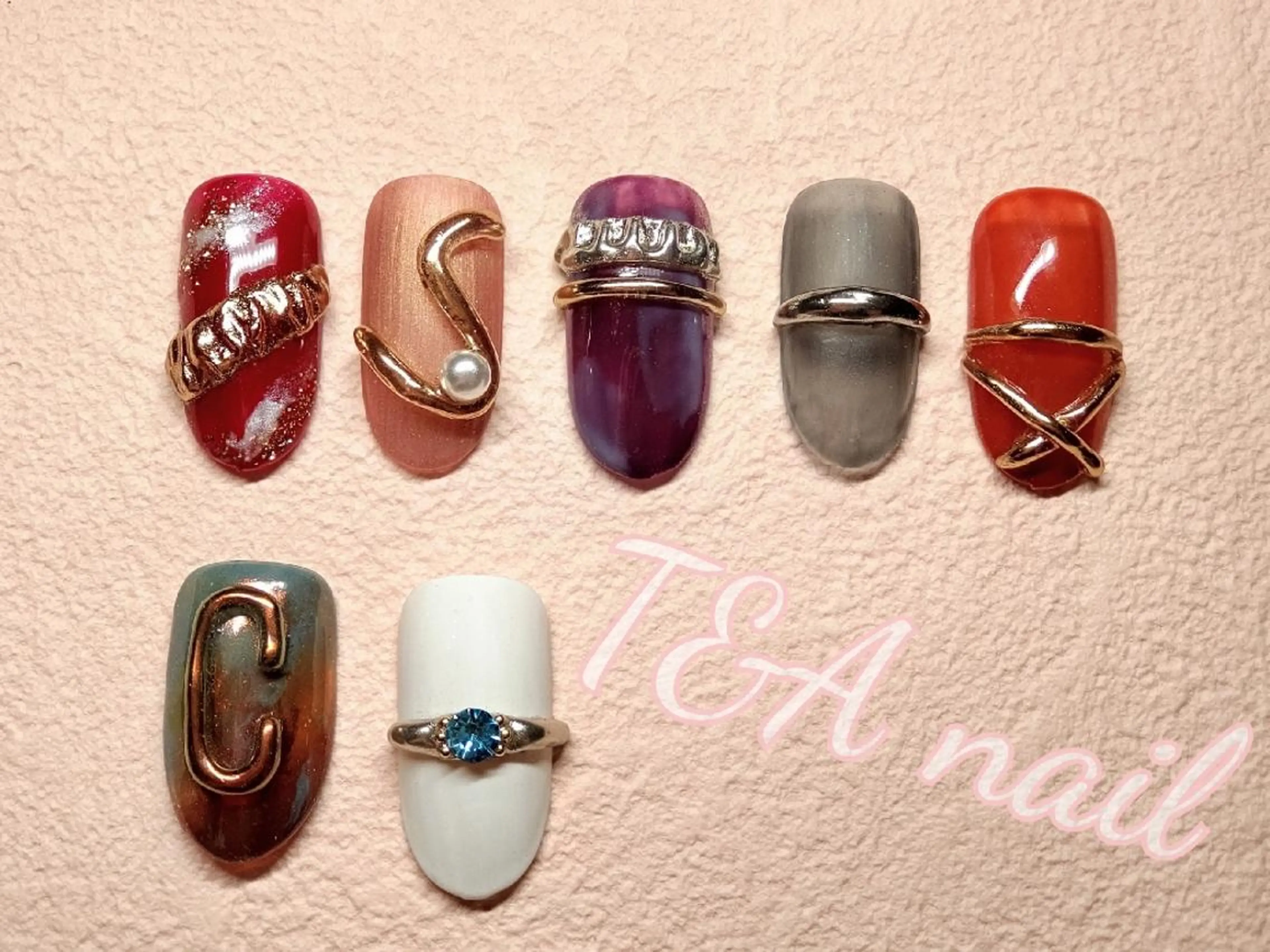 ショート ネイル クリスマス ニュアンスネイル 冬ネイル クリスマス ハンドネイル T&A nailのネイルデザイン