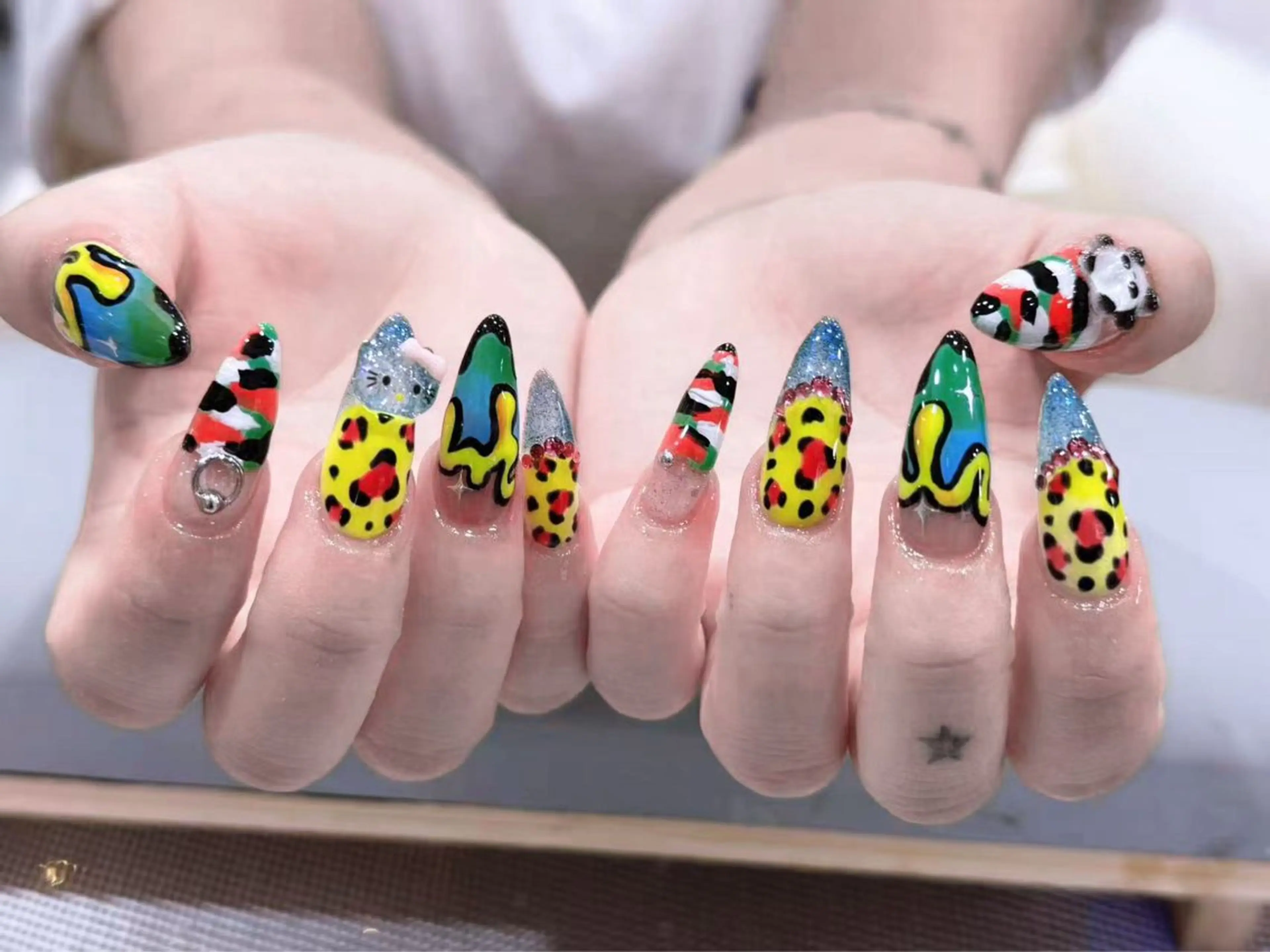 ネイル ハンドネイル MARHCHU NAILのネイルデザイン