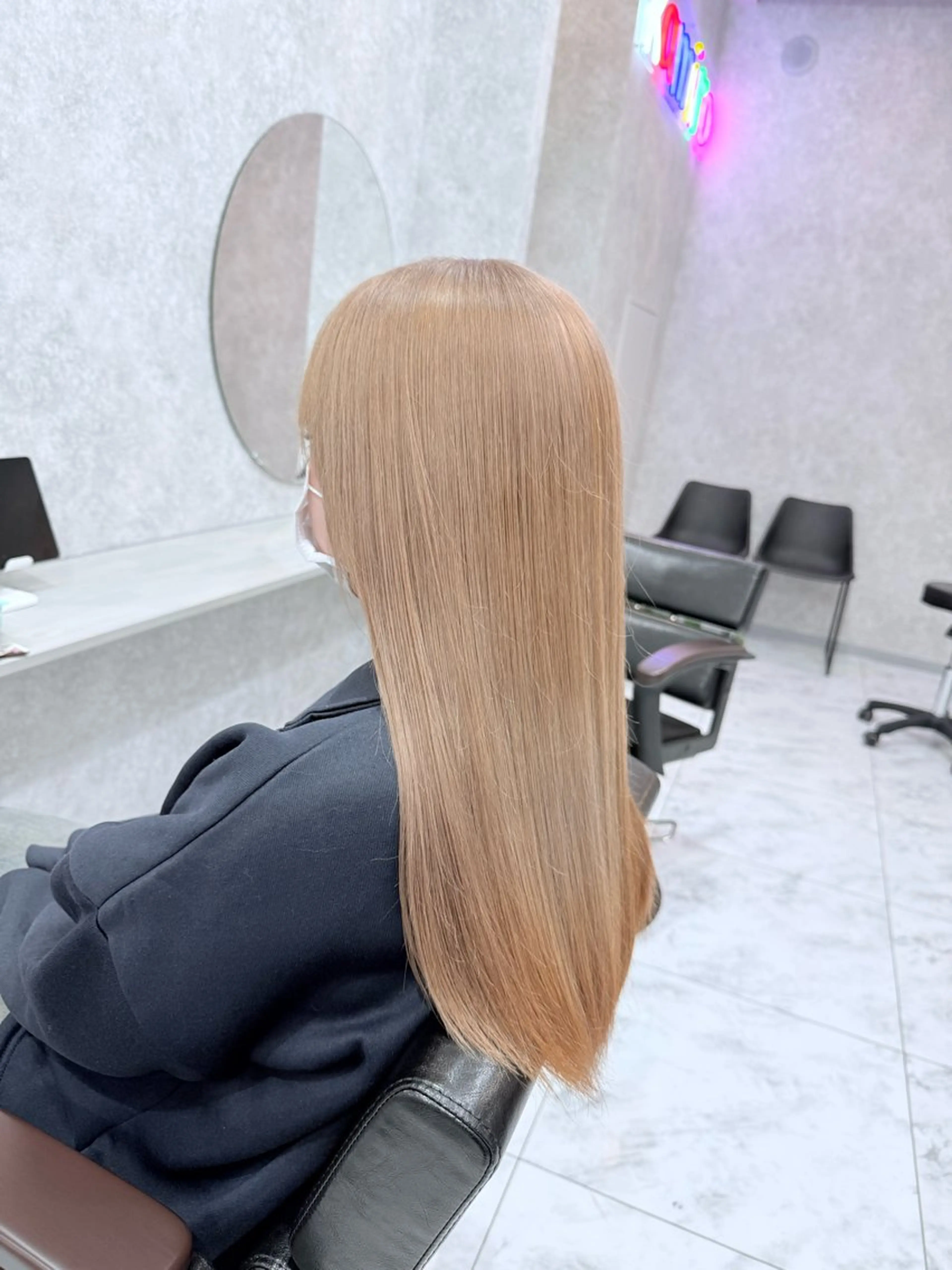 セミロング カラー 🌺ハイトーン🌺 矢葺 なぎさ🌺🌺のヘアスタイル