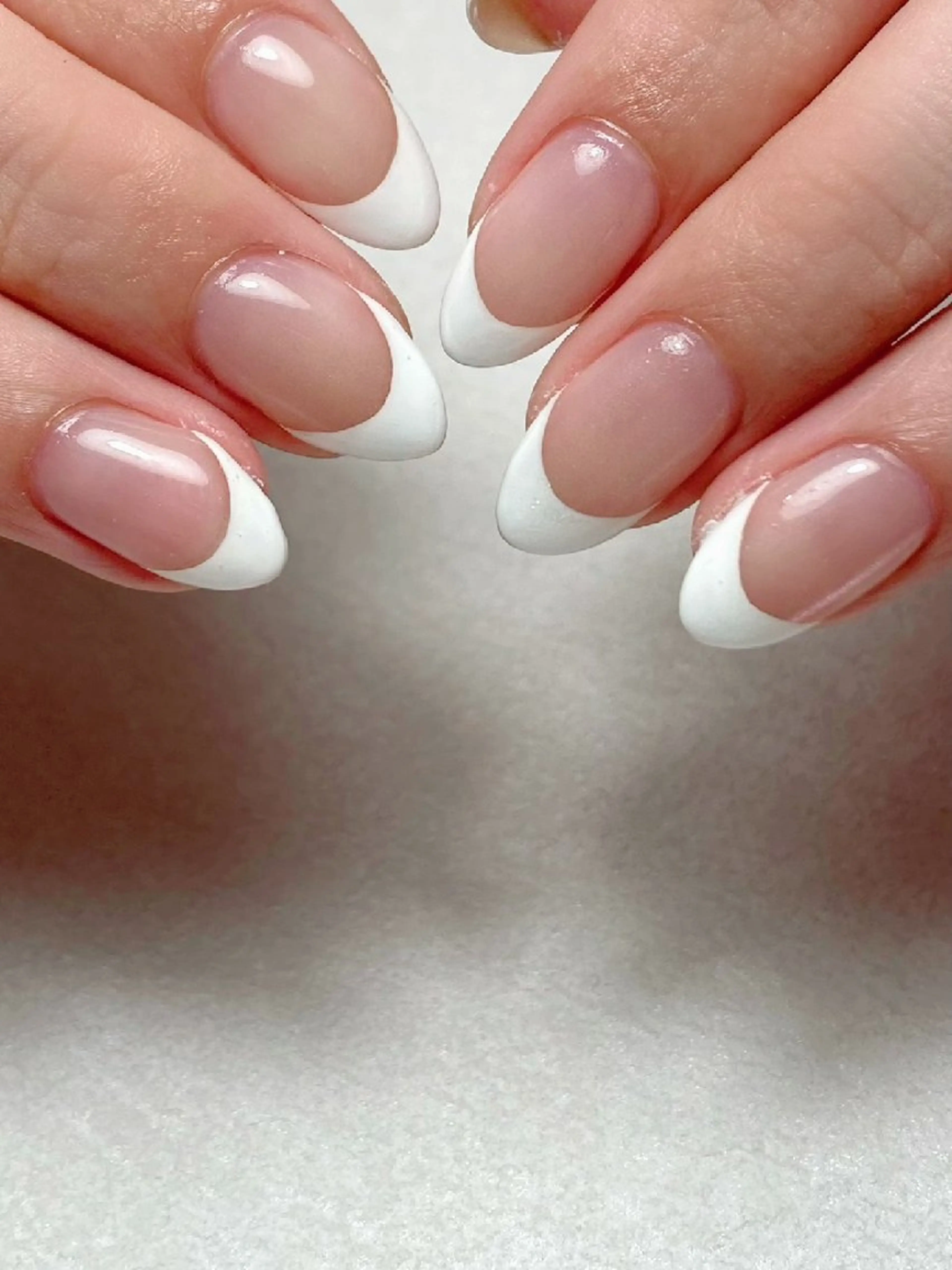 オフ無料💅フレンチネイル（ベースカラーあり）お時間目安2hの写真