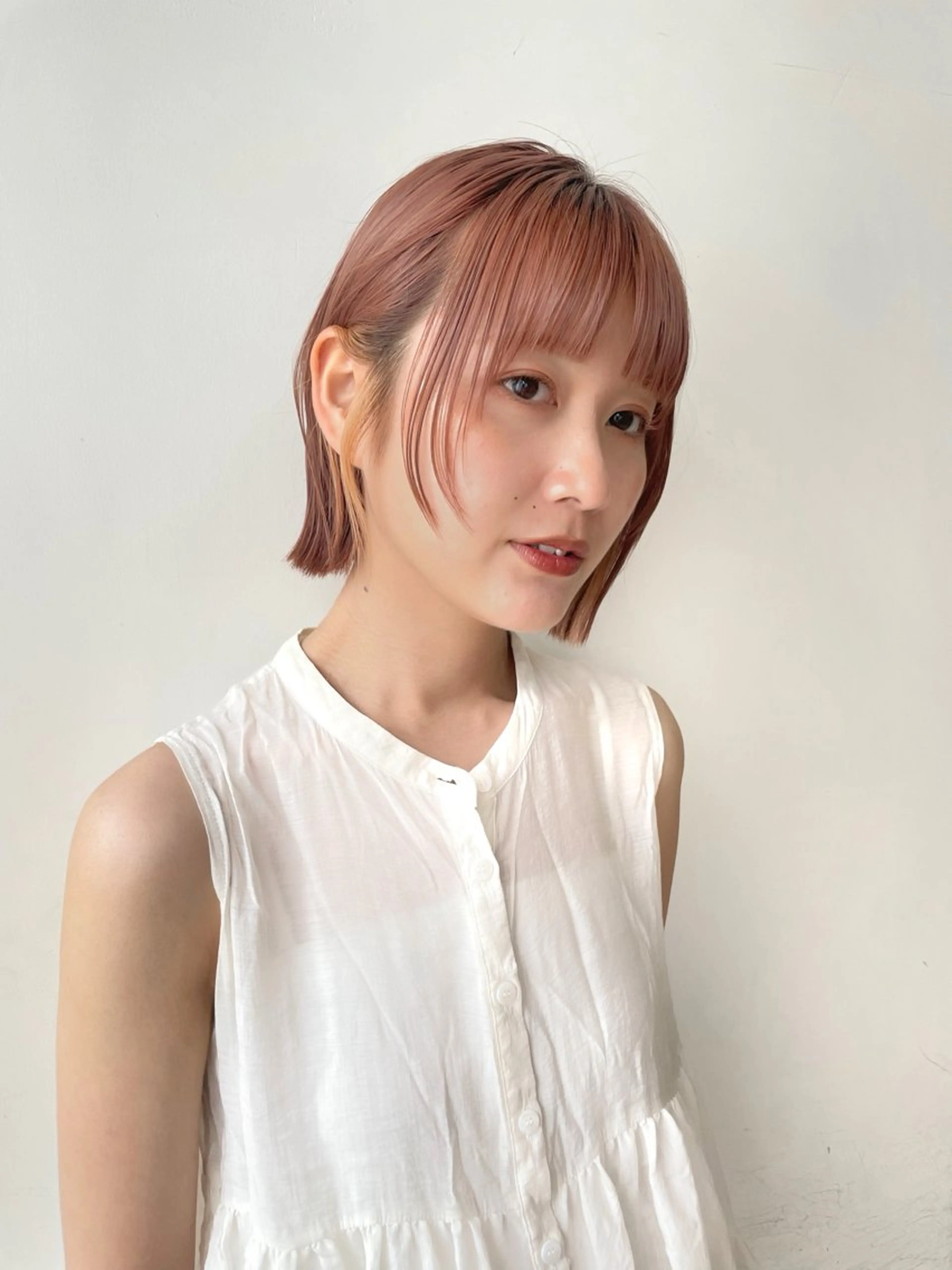 ショート カラー ボブ 顔まわり/レイヤー/ 透明感/まいな🥨のヘアスタイル