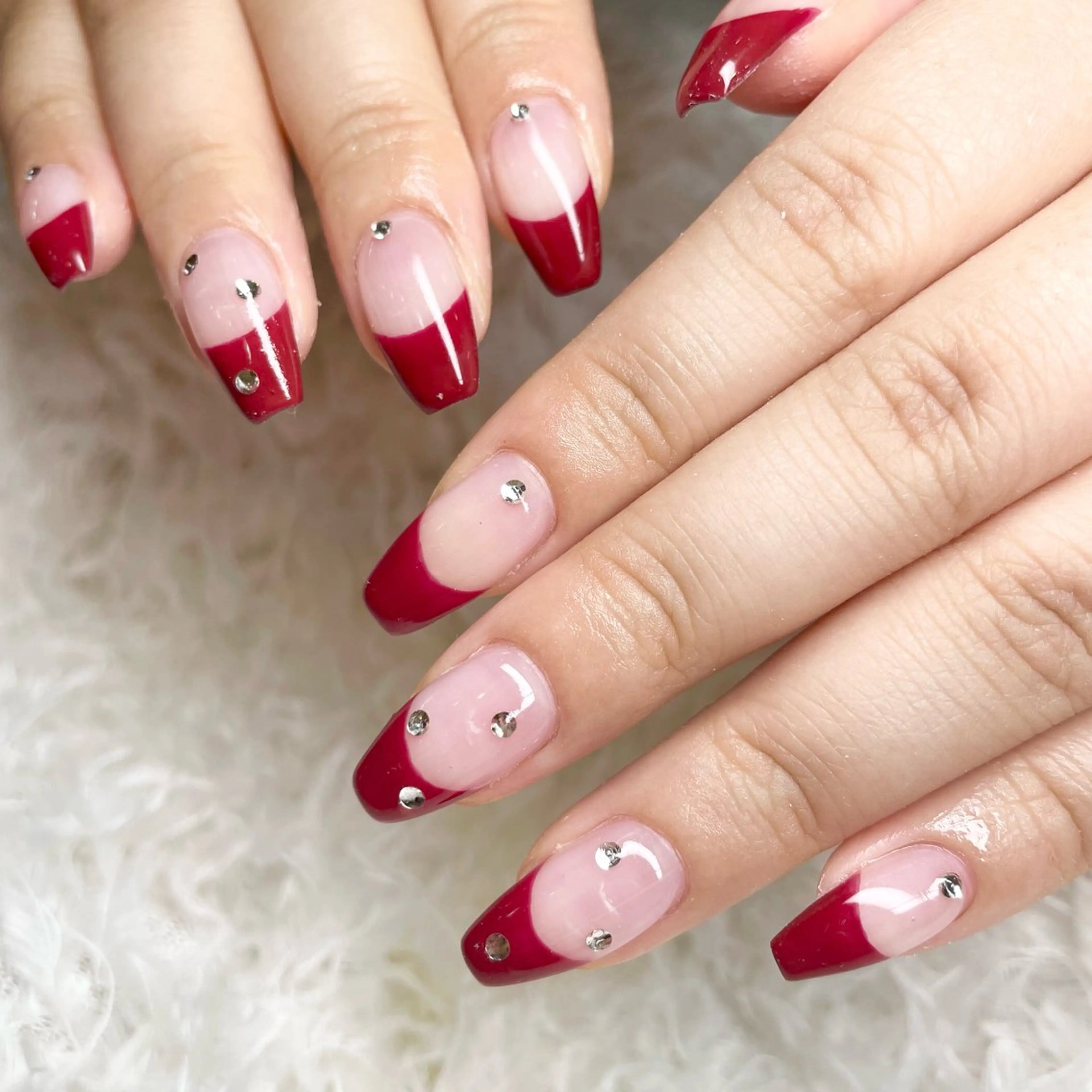 ネイル ストーンネイル ハンドネイル 鈴木 華乃のネイルデザイン