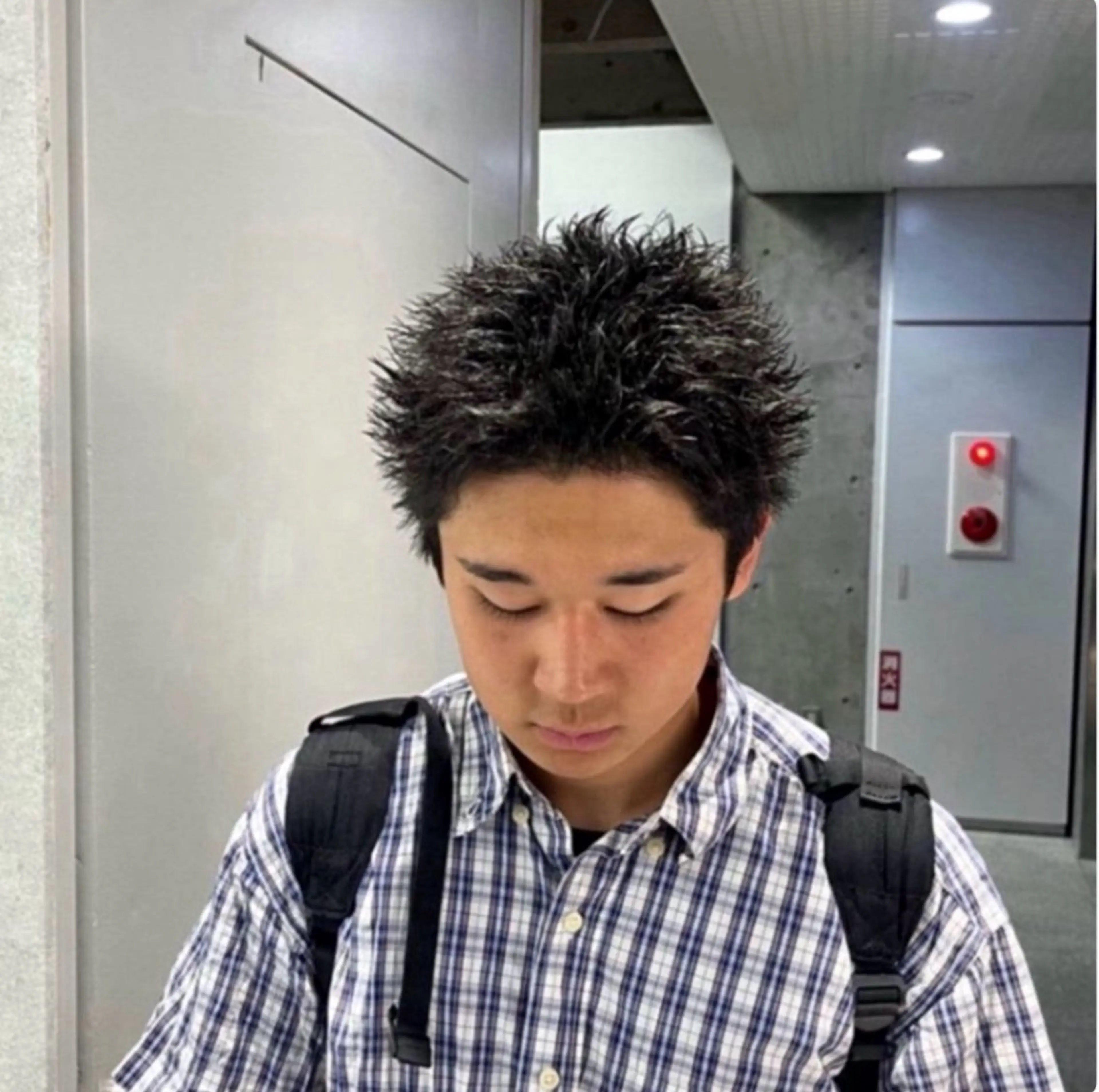 ショート カラー パーマ メンズ カット パーマ 🔥スパイキー 特化🔥菊水皐暉🔥のヘアスタイル