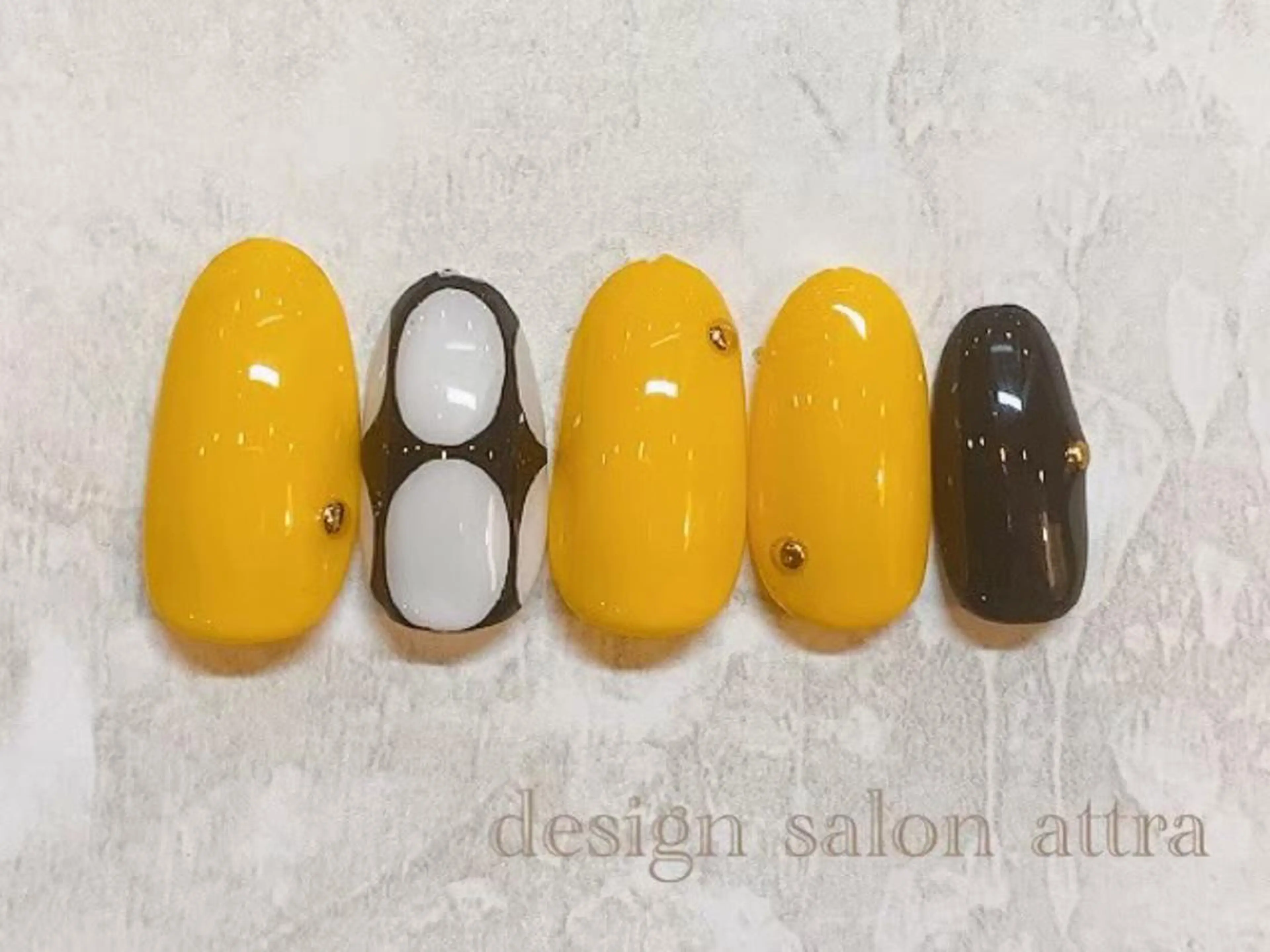 ネイル デザインサロン attra 本八幡店のネイルデザイン