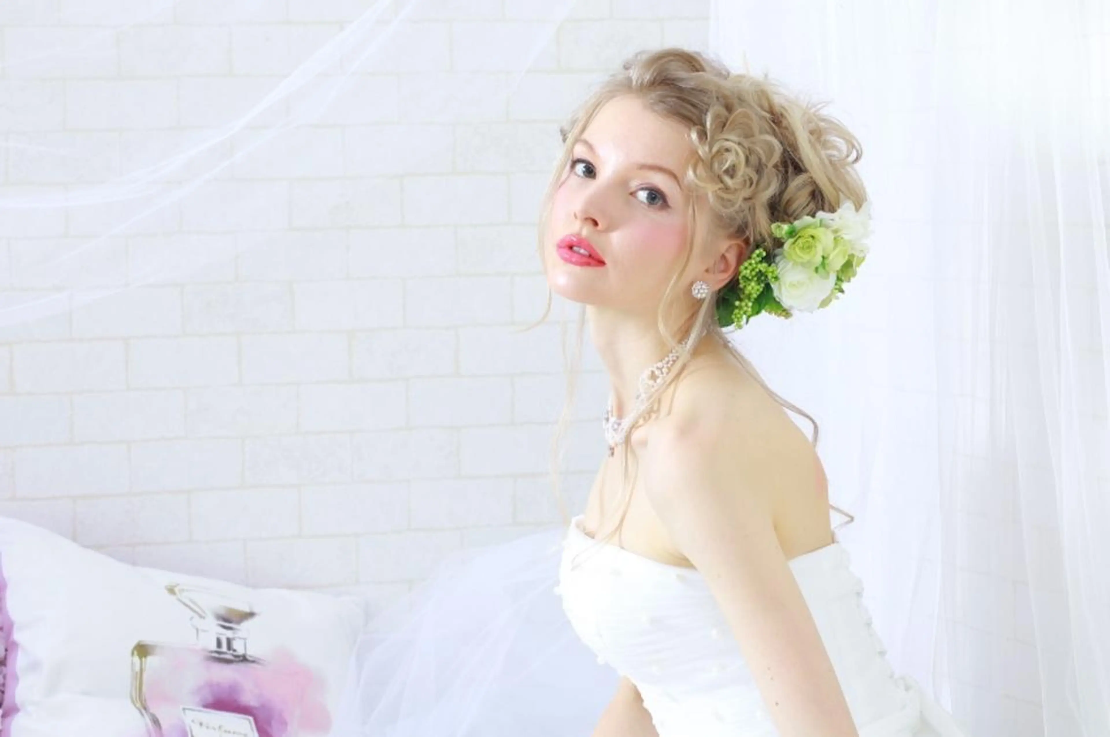 ヘアアレンジ 結婚式・ブライダル ベストシーン 新浦安の眉毛・アイブロウイメージ
