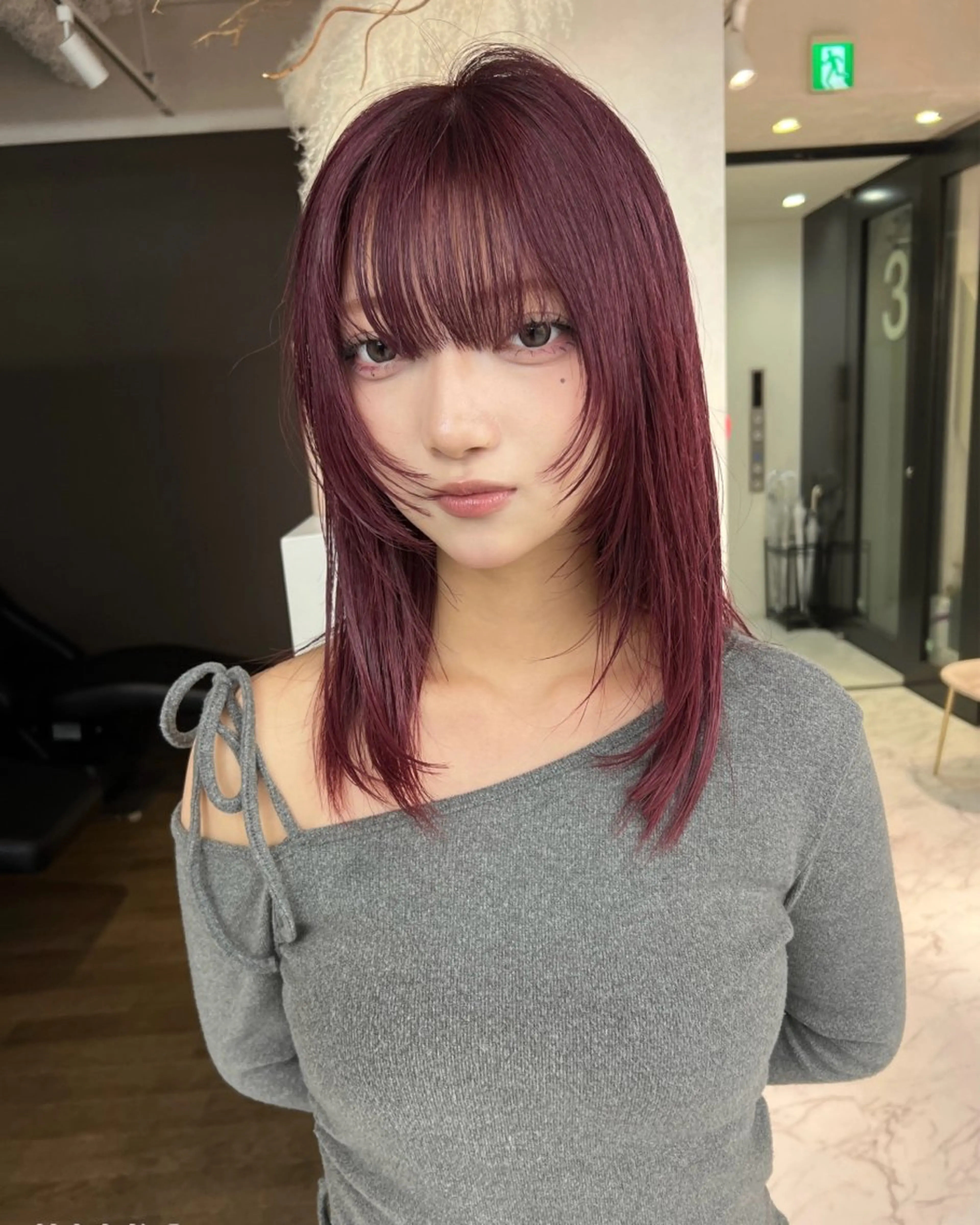 セミロング ブリーチ/ウルフ ハッシュカット/石山のヘアスタイル