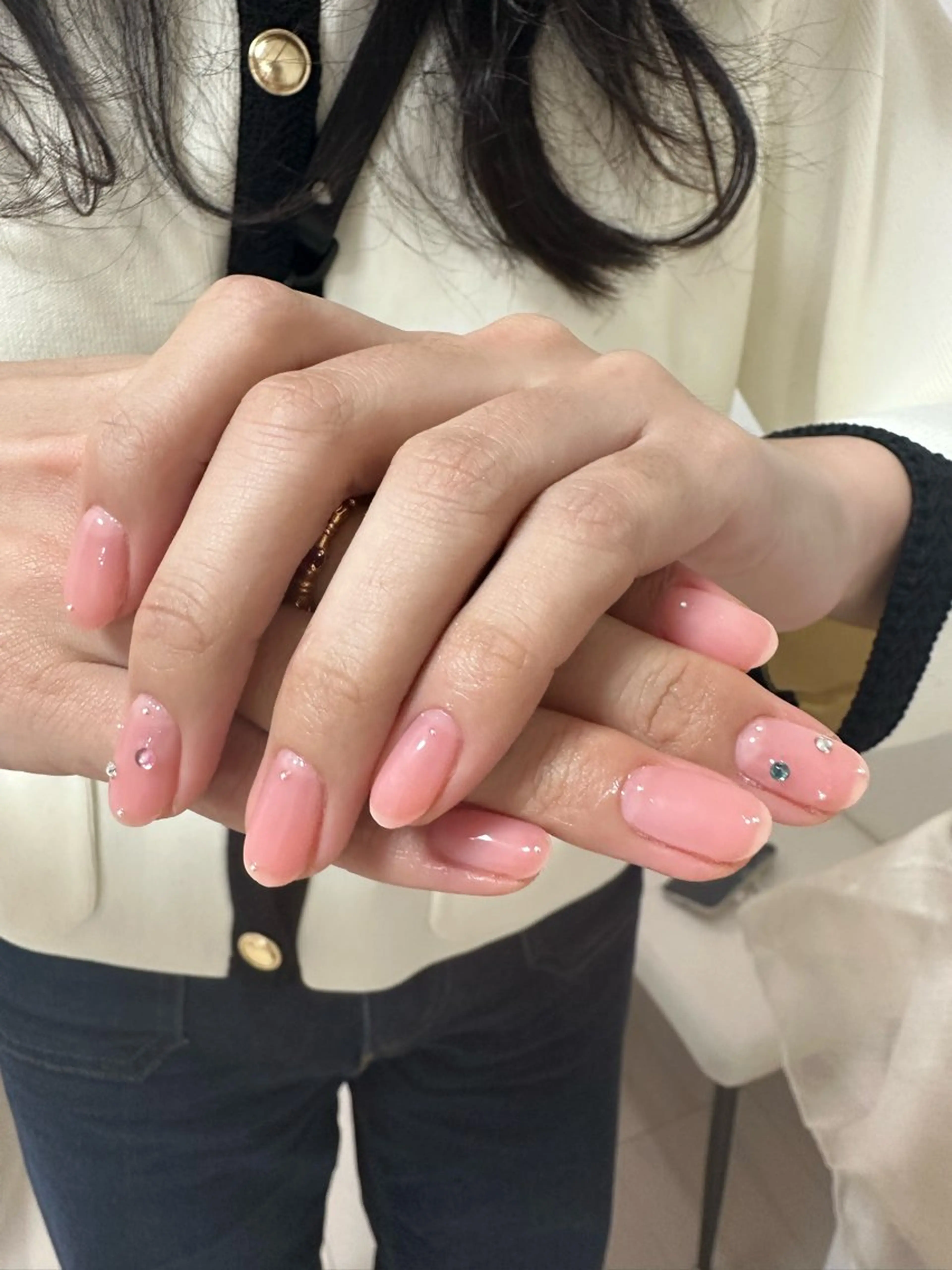 ネイル アートネイル オーロラネイル チークネイル フレンチネイル ガラスフレンチ ハンドネイル 🎀セ リ🎀のネイルデザイン