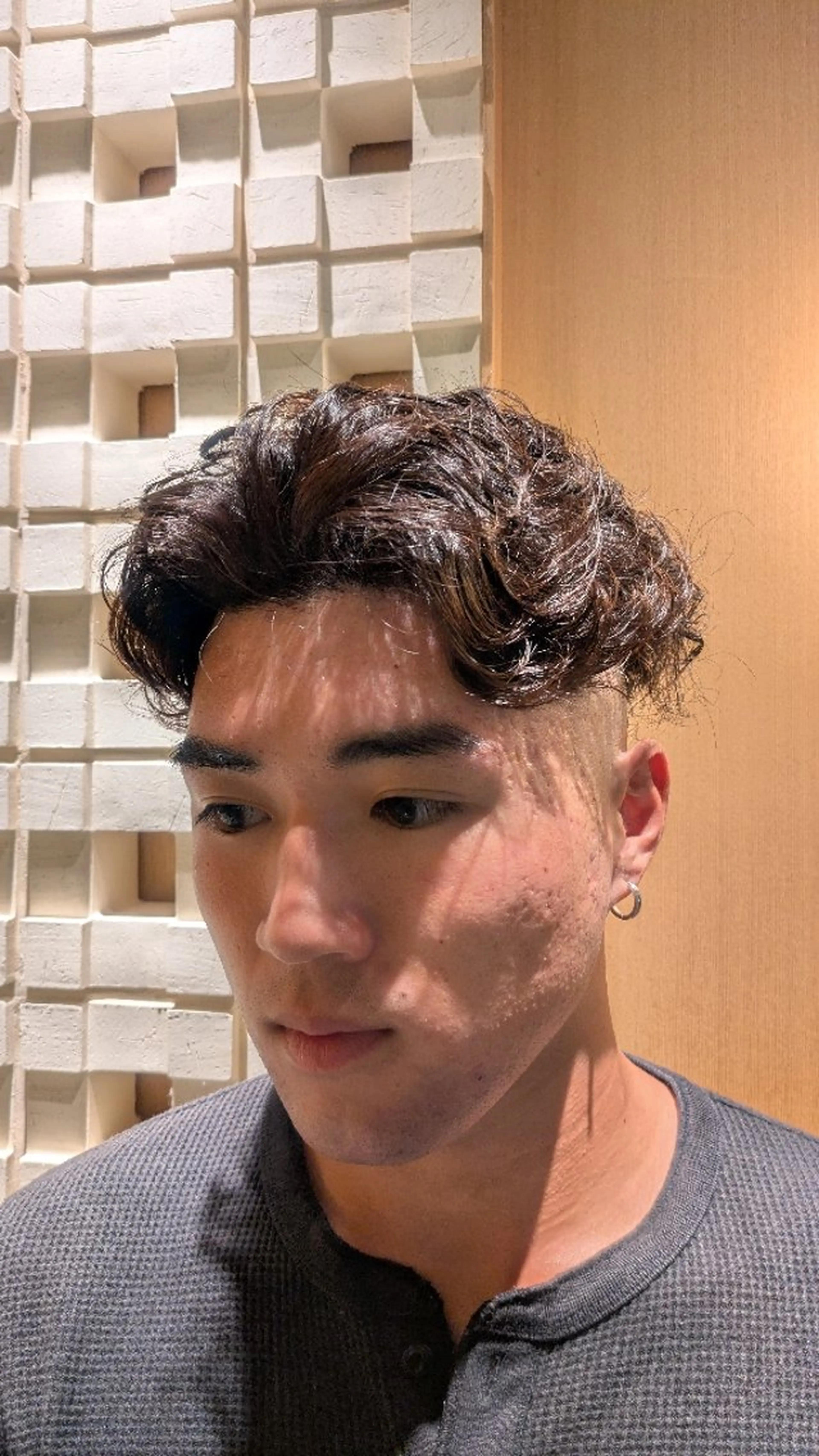 ミディアム パーマ 髙司 哲伸のヘアスタイル