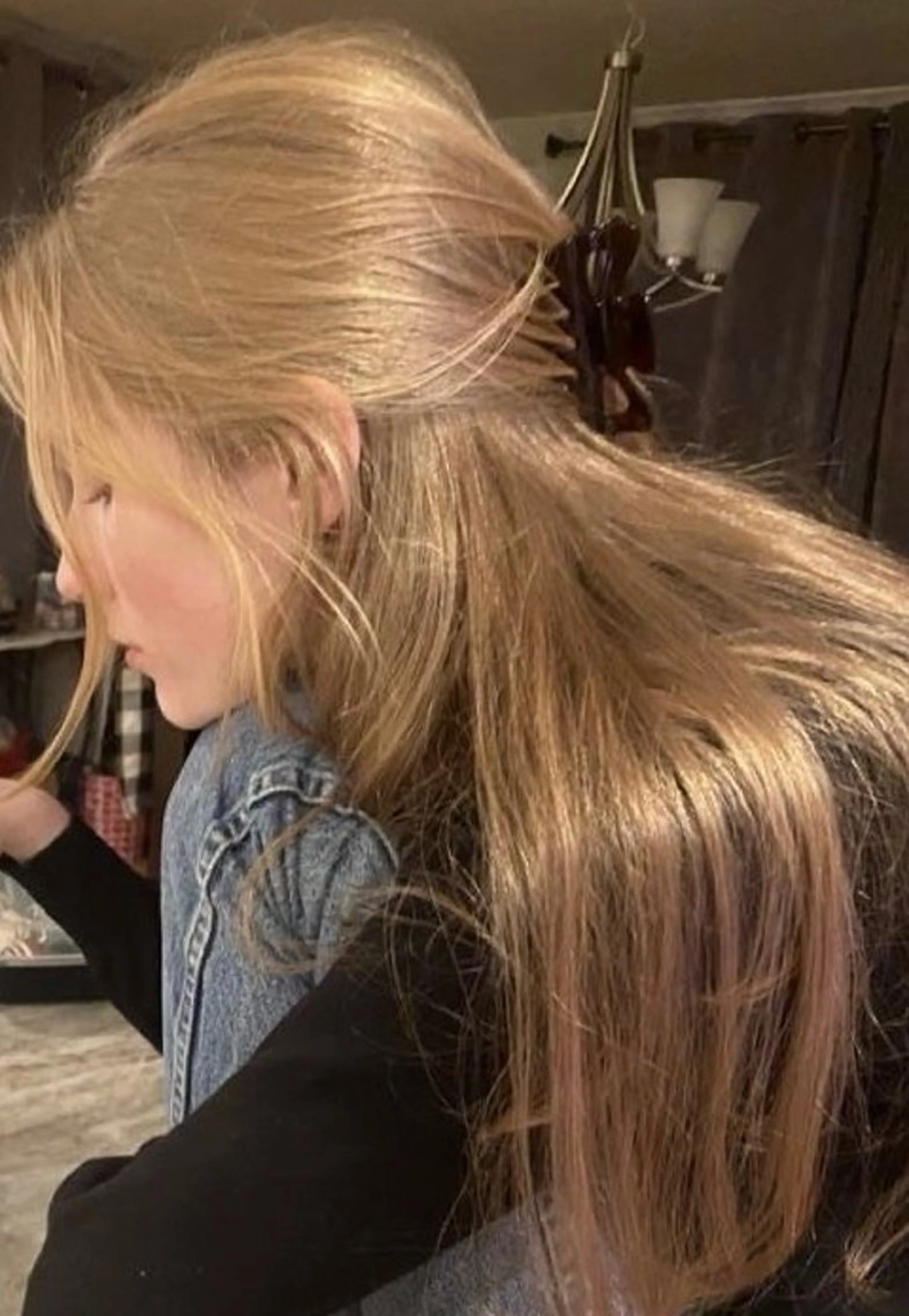 ロング カラー パーマ ヘアアレンジ メンズ ヘアカラー トリートメント ヘッドスパ ヘアセット 🤍レイヤーカット/ ベージュヘア🤍のヘアスタイル