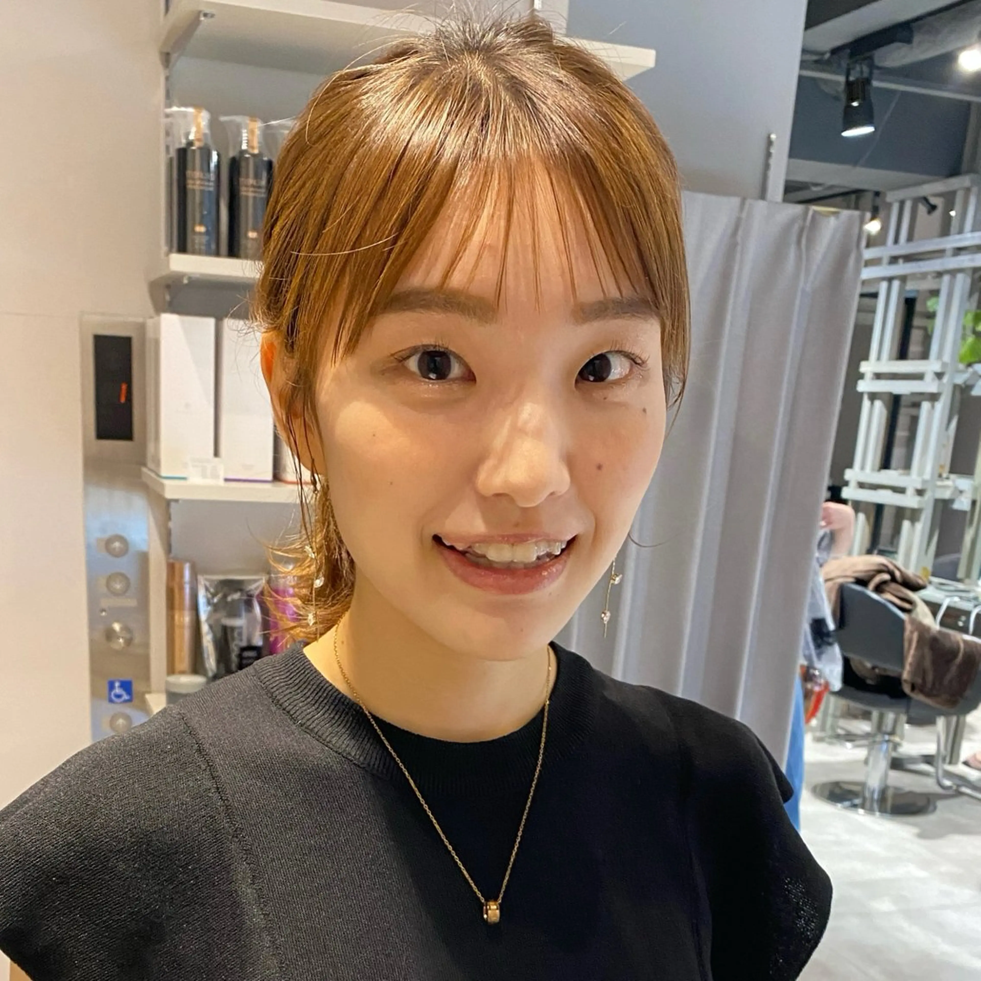 ミディアム ミディアムパーマ ハイライト 髪質改善 レイヤーカット カット ヘアカラー トリートメント また会いたくなる 美容師【KENTA】のヘアスタイル