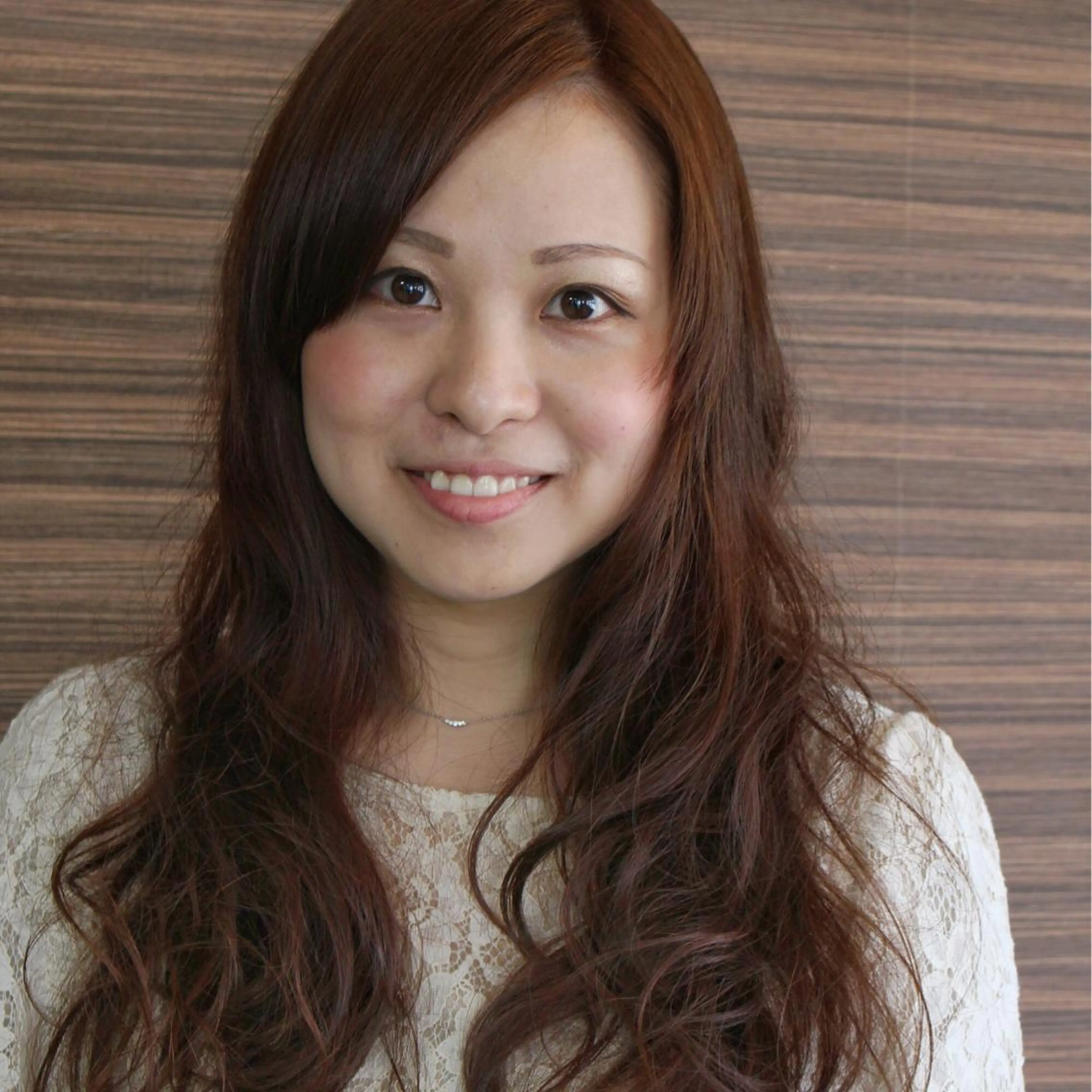 ロング パーマ Viage （ビアージュ）のヘアスタイル