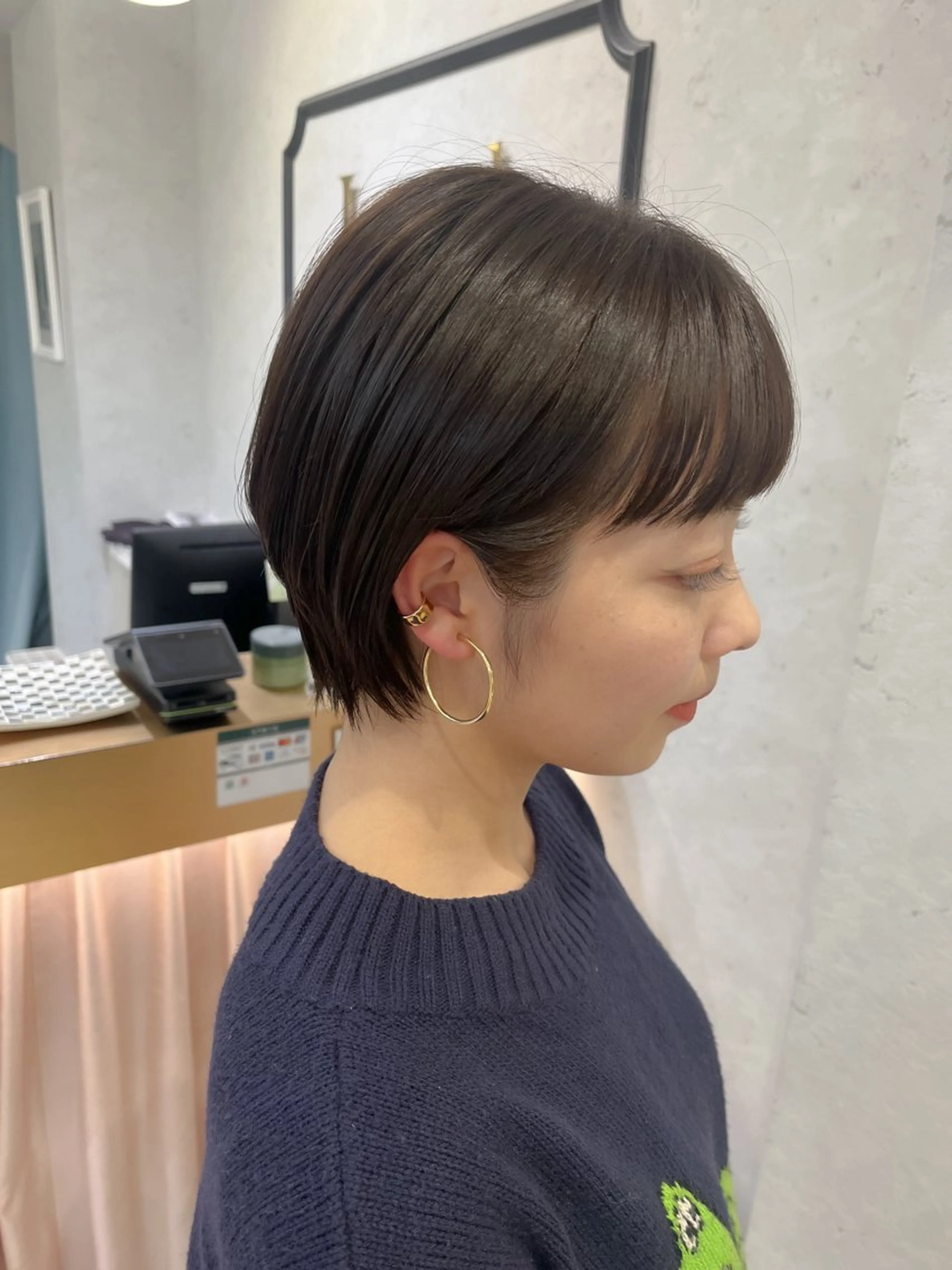 ショート カラー 顔周りカット ショートヘア 透明感カラー│ レイヤーヘア中居美樹のヘアスタイル
