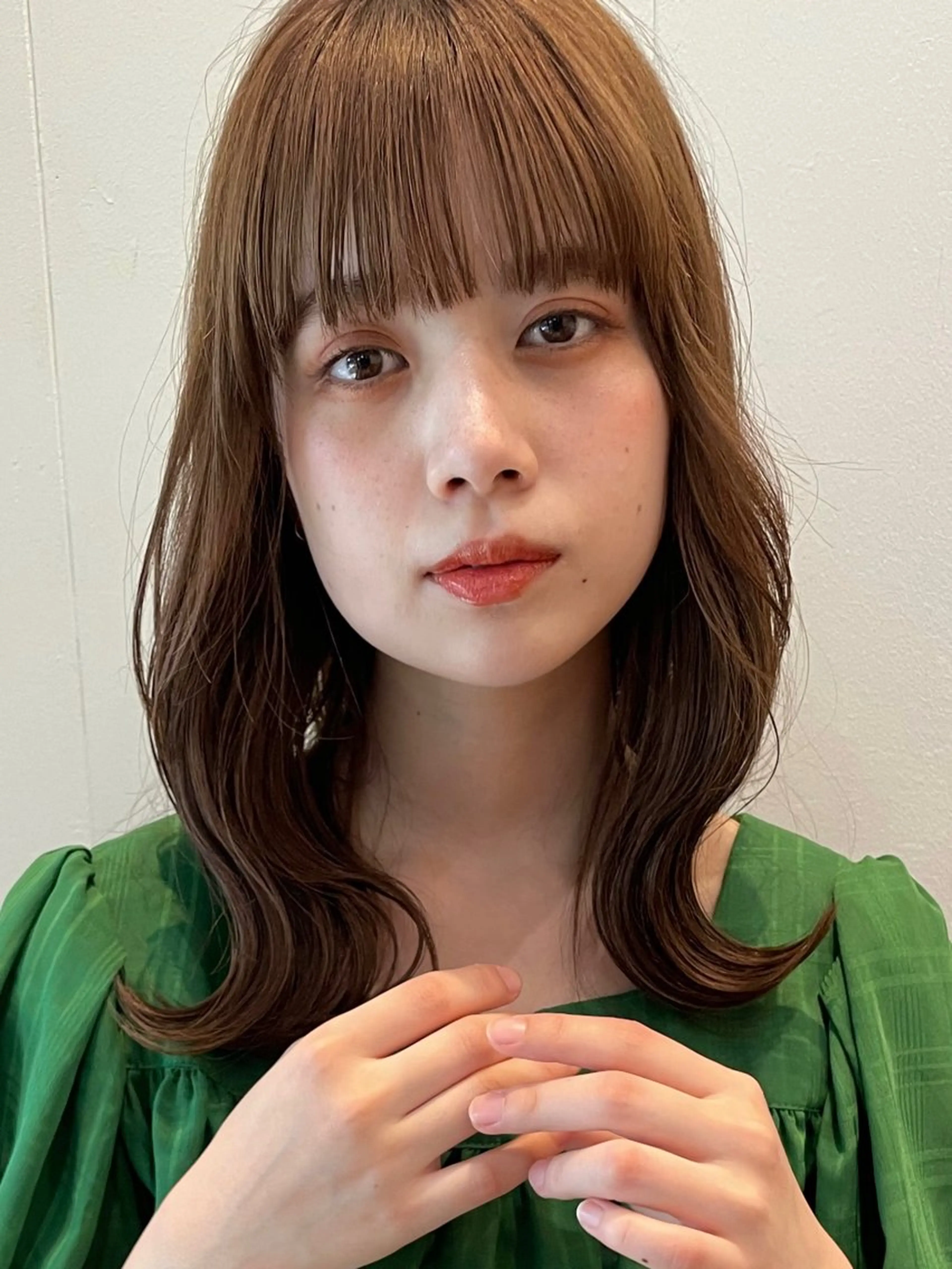 ミディアム カラー 外ハネヘア カット ヘアカラー OAK 学芸大学所属・秋葉萌　透明感カラー /レイヤー/ボブ♡のヘアスタイル