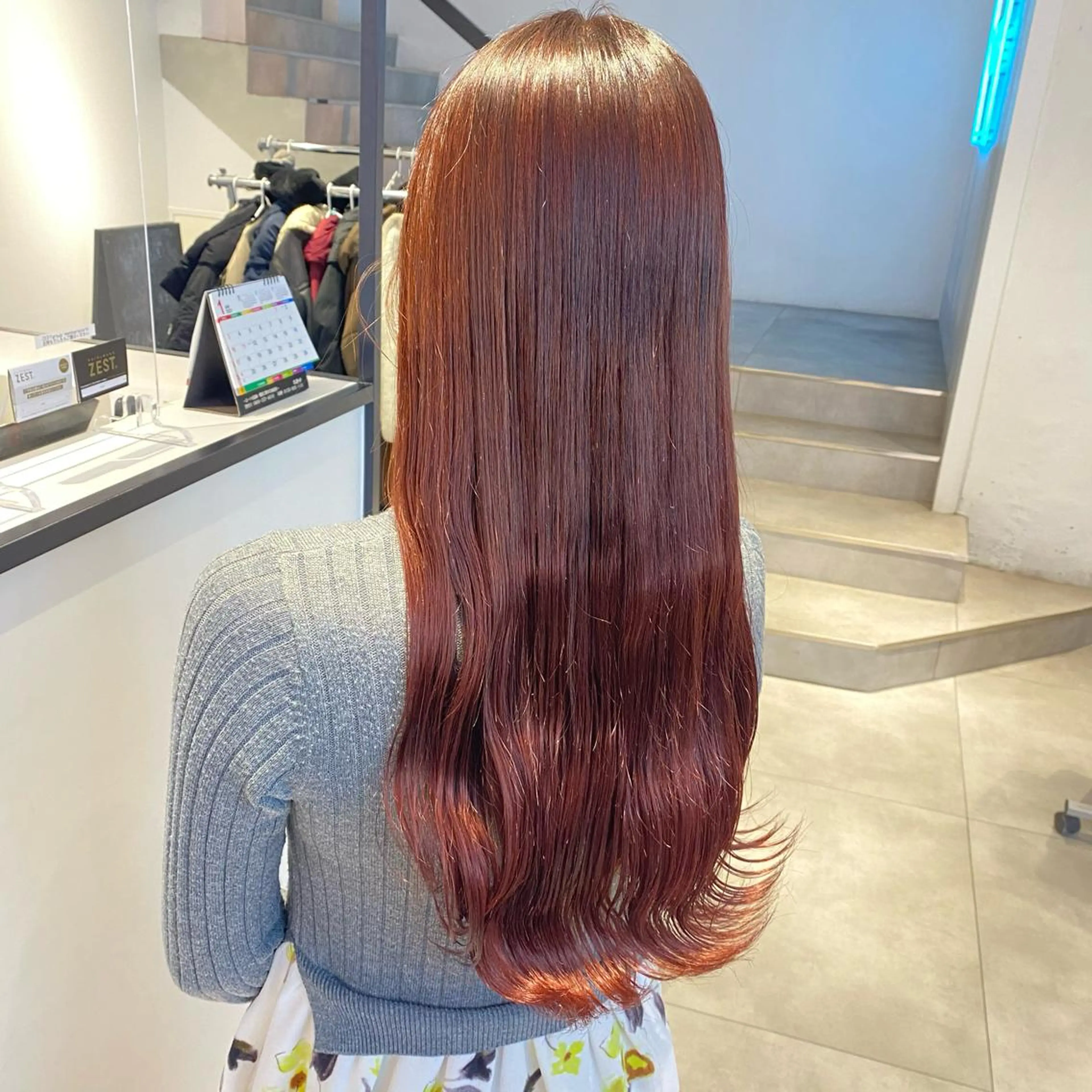 ロング カラー 酸性ストレート・ メンズ  三原 楊子のヘアスタイル