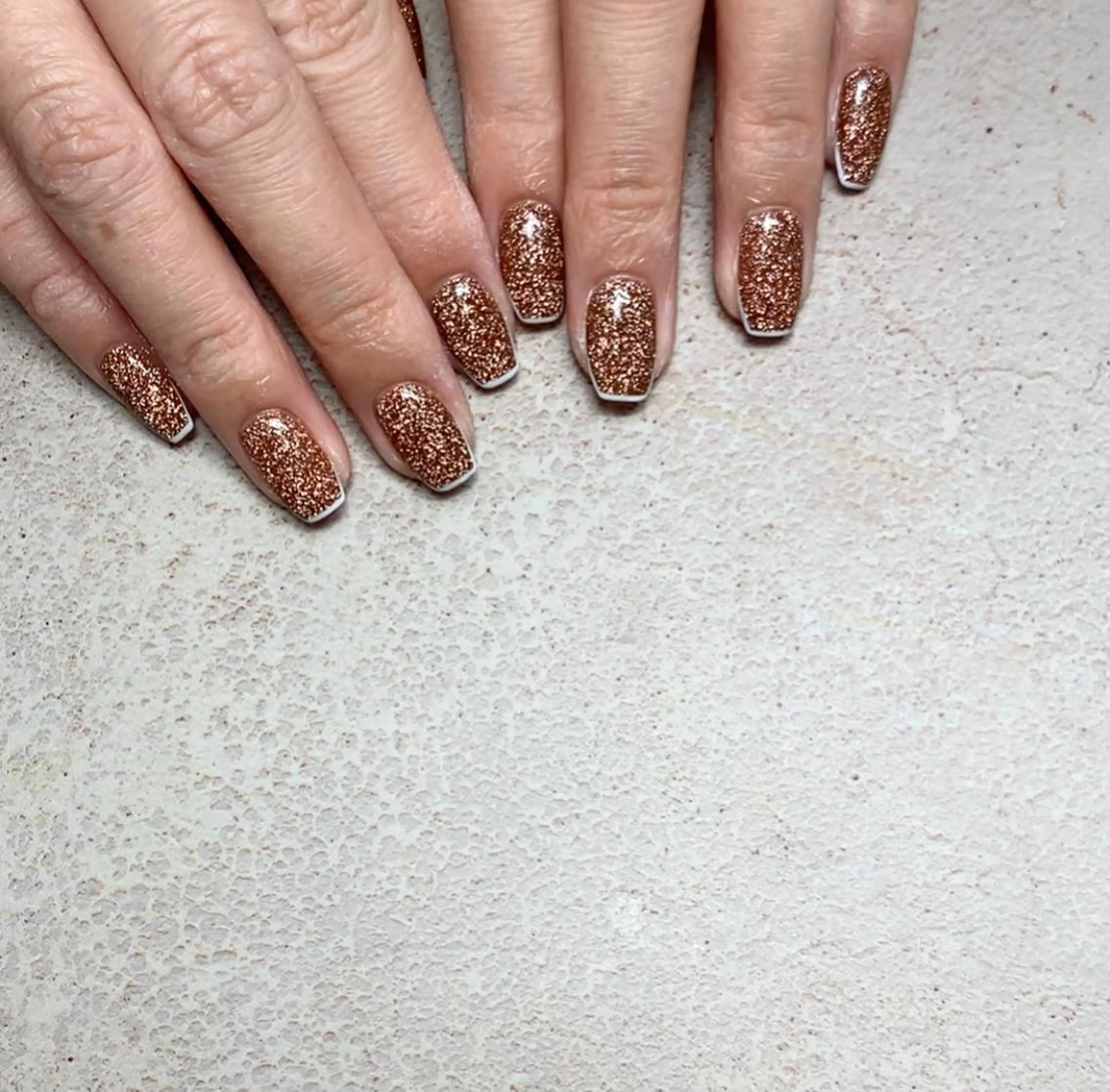 ネイル フラッシュネイル フレンチネイル nail salon naroのエステ・リラクイメージ