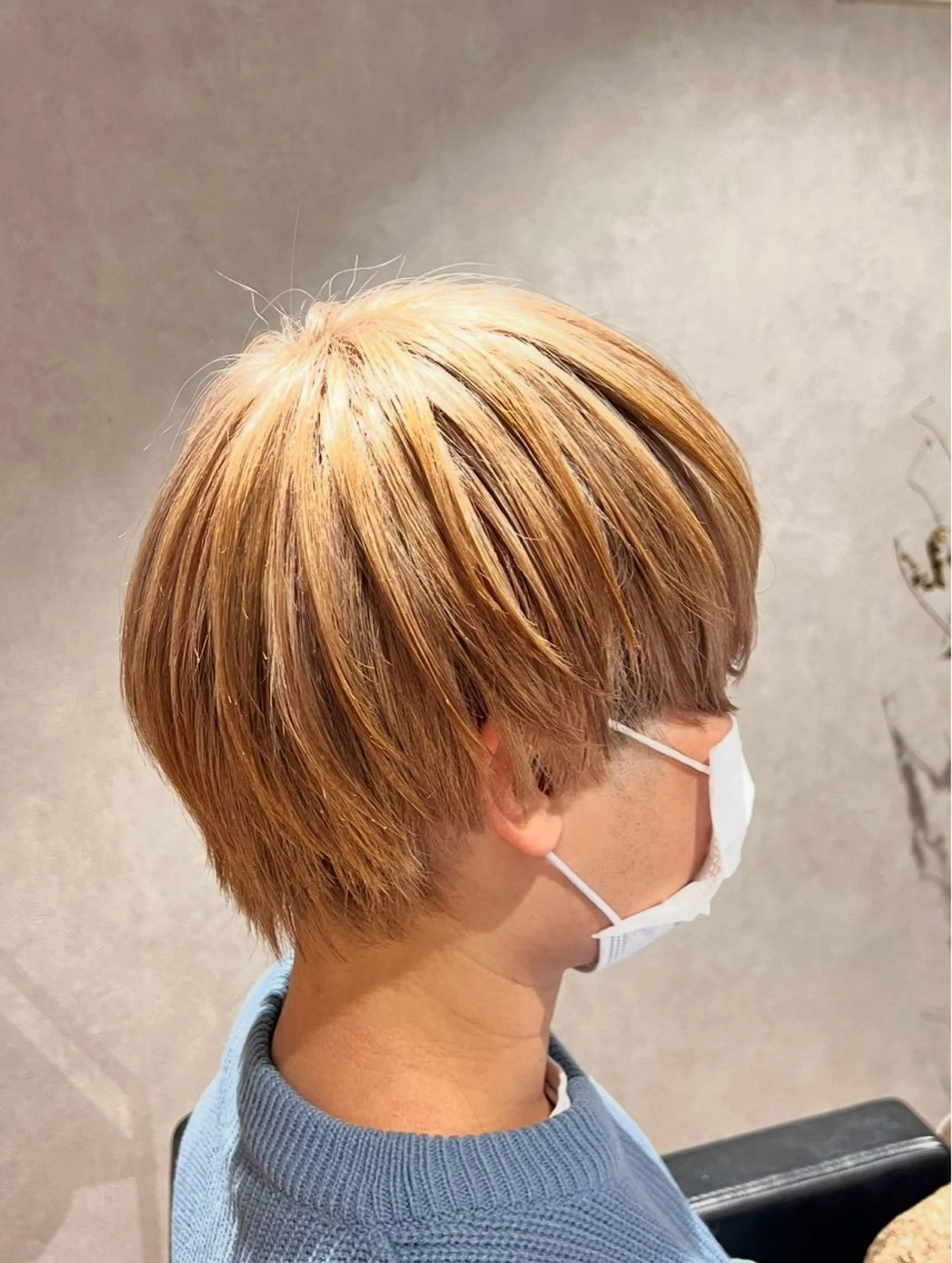 ショート カラー ベージュカラー ブリーチ ヘアカラー メンズ特化SOEDA YOSHIEのヘアスタイル