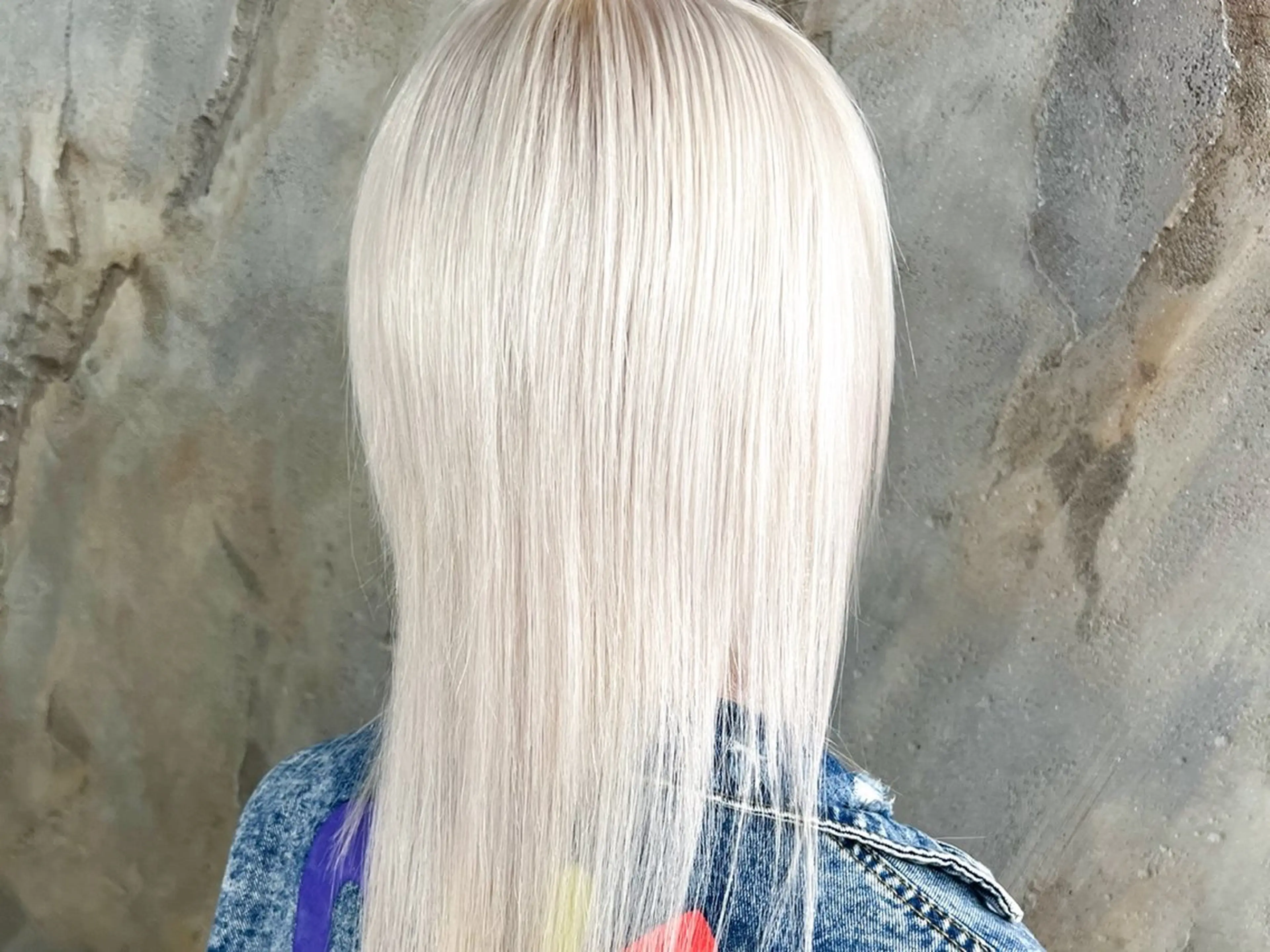 ミディアム カラー ヘアカラー ニーナ/MONIQA /ハイトーンカラーのヘアスタイル