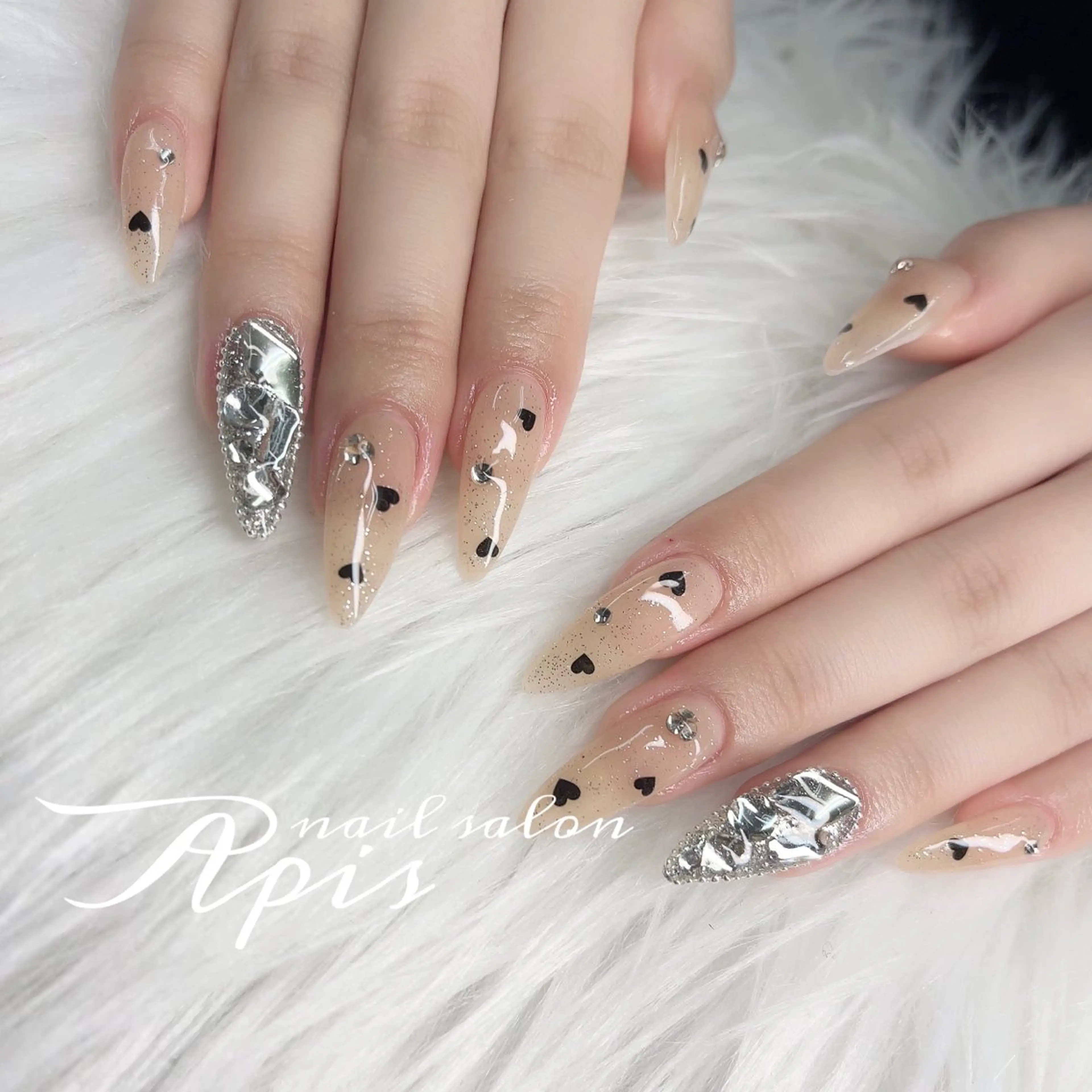 ネイル ハンドネイル nailsalon Apis所属・Apis manakaのネイルデザイン