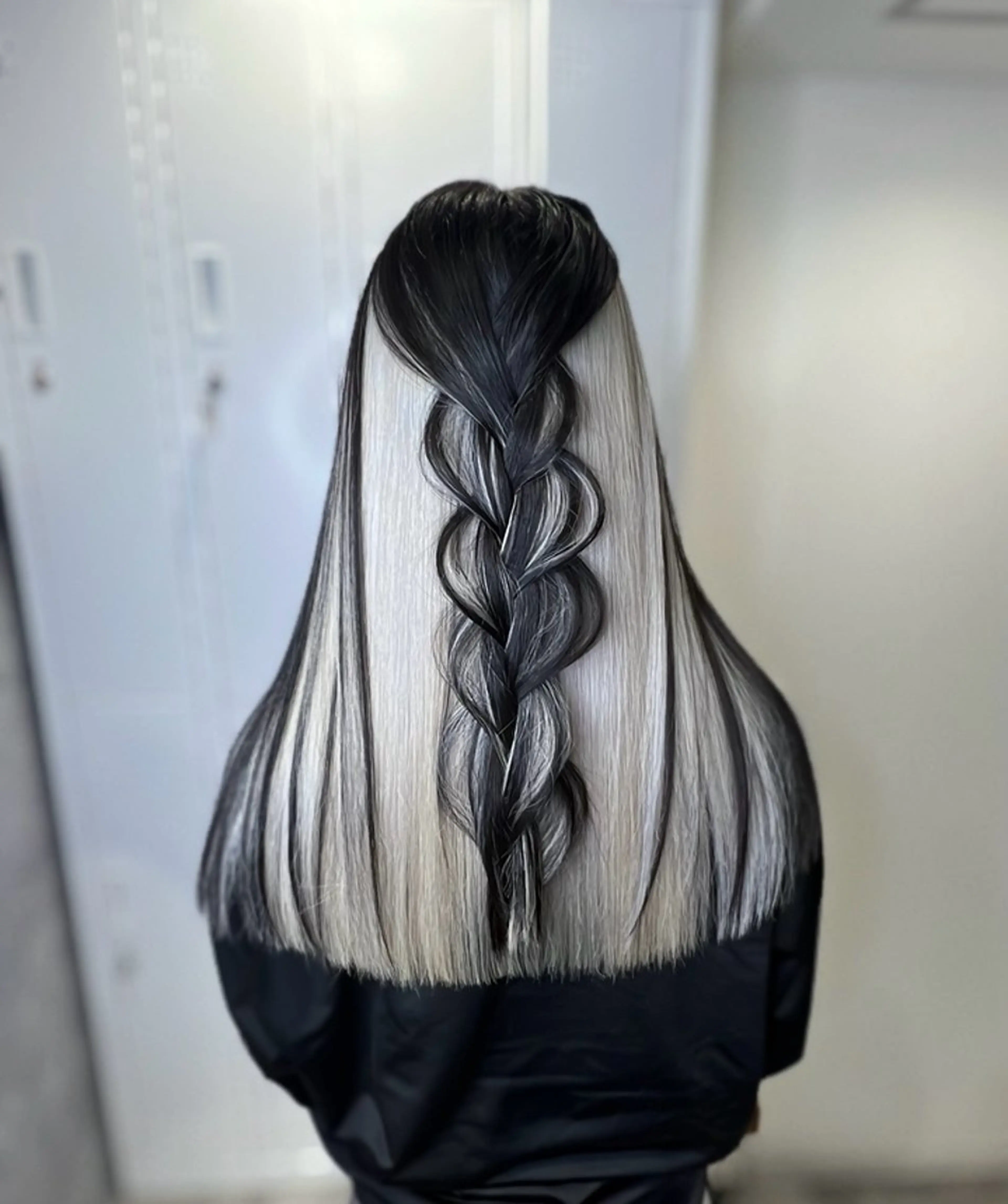 セミロング カラー mimiiy梅田 中崎町ハイトーンのヘアスタイル