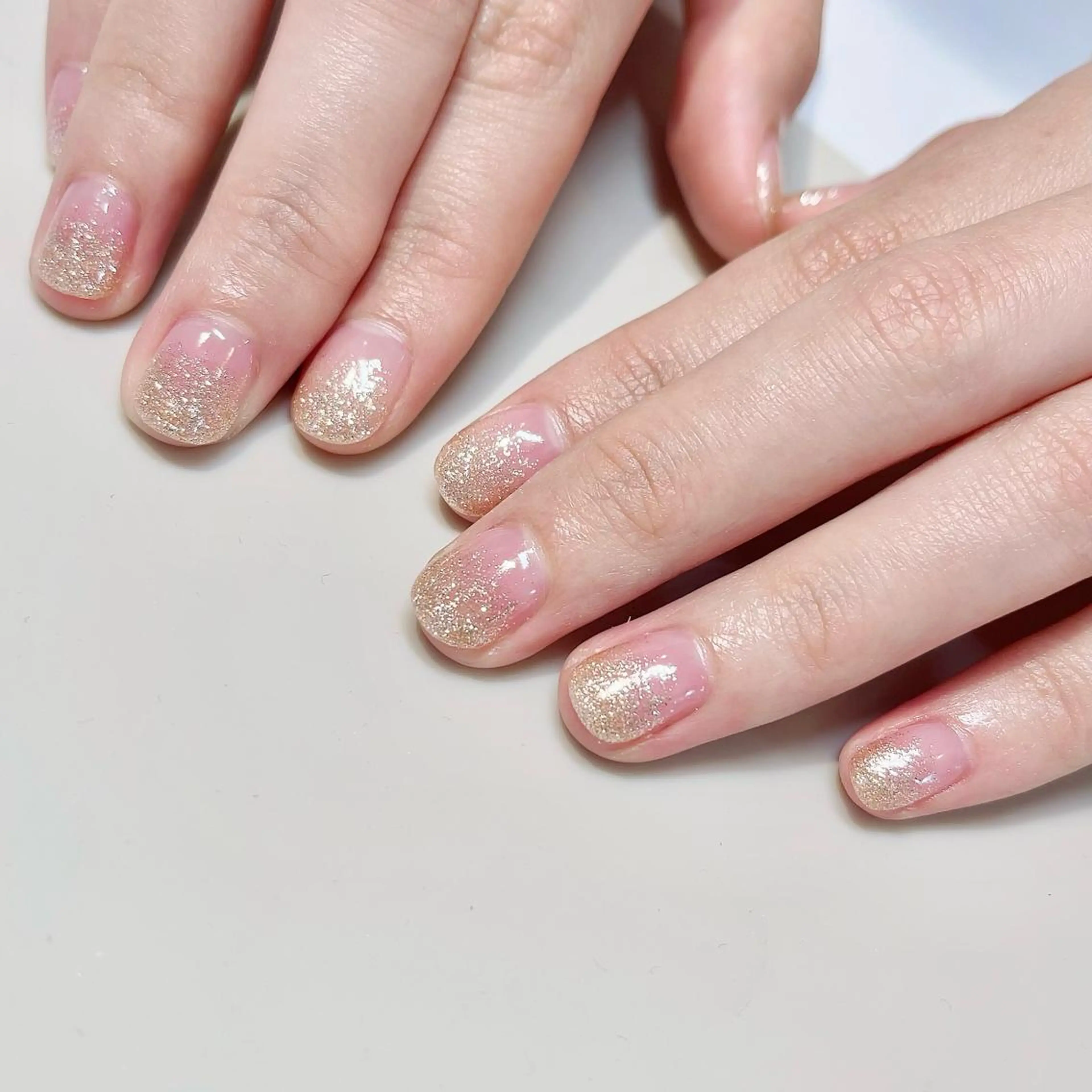ネイル グラデーション ラメ(グリッター) ラメグラデーション ハンドネイル li___nail 31のネイルデザイン