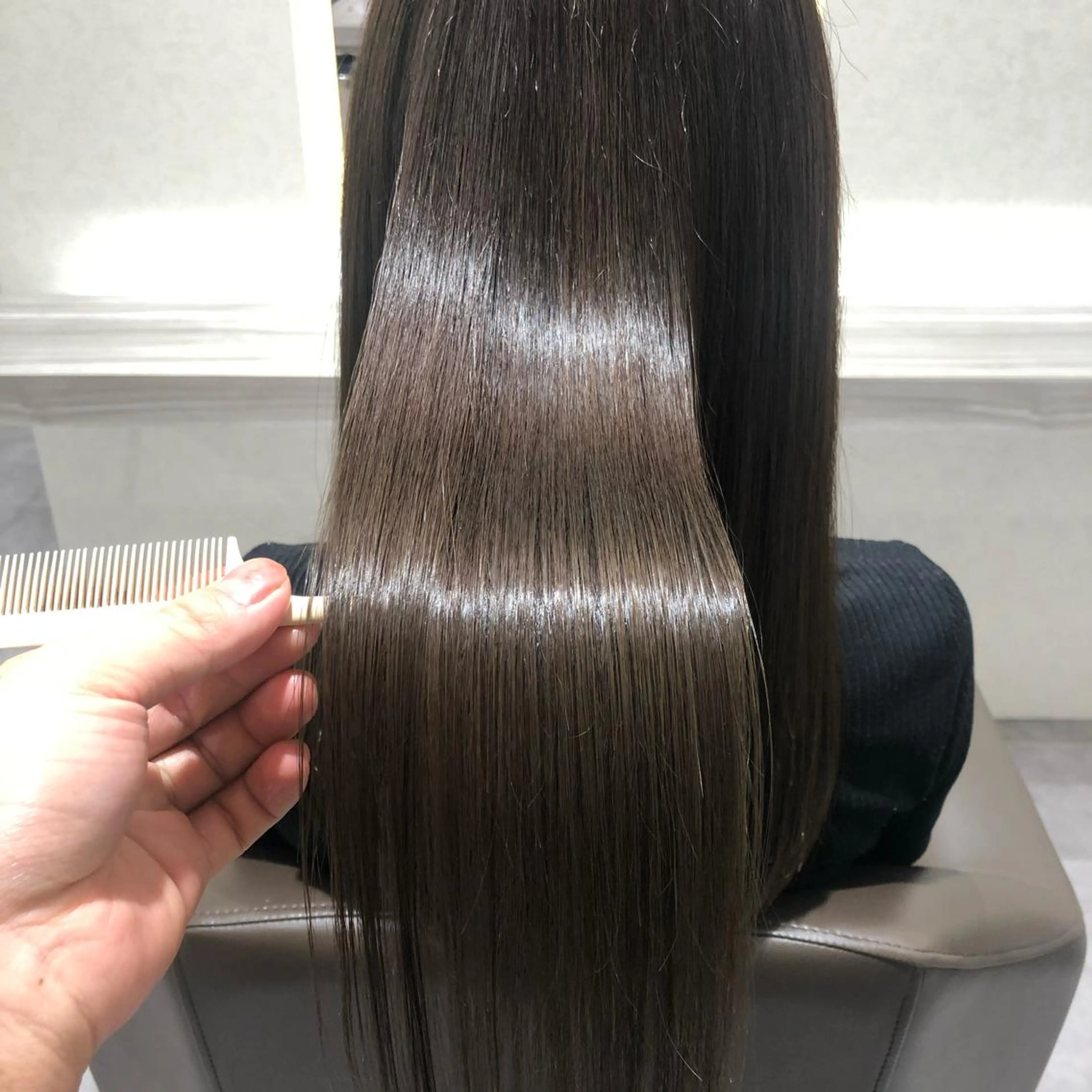 ロング ムトウセイマ/艶髪 /艶ケアWブリーチのヘアスタイル