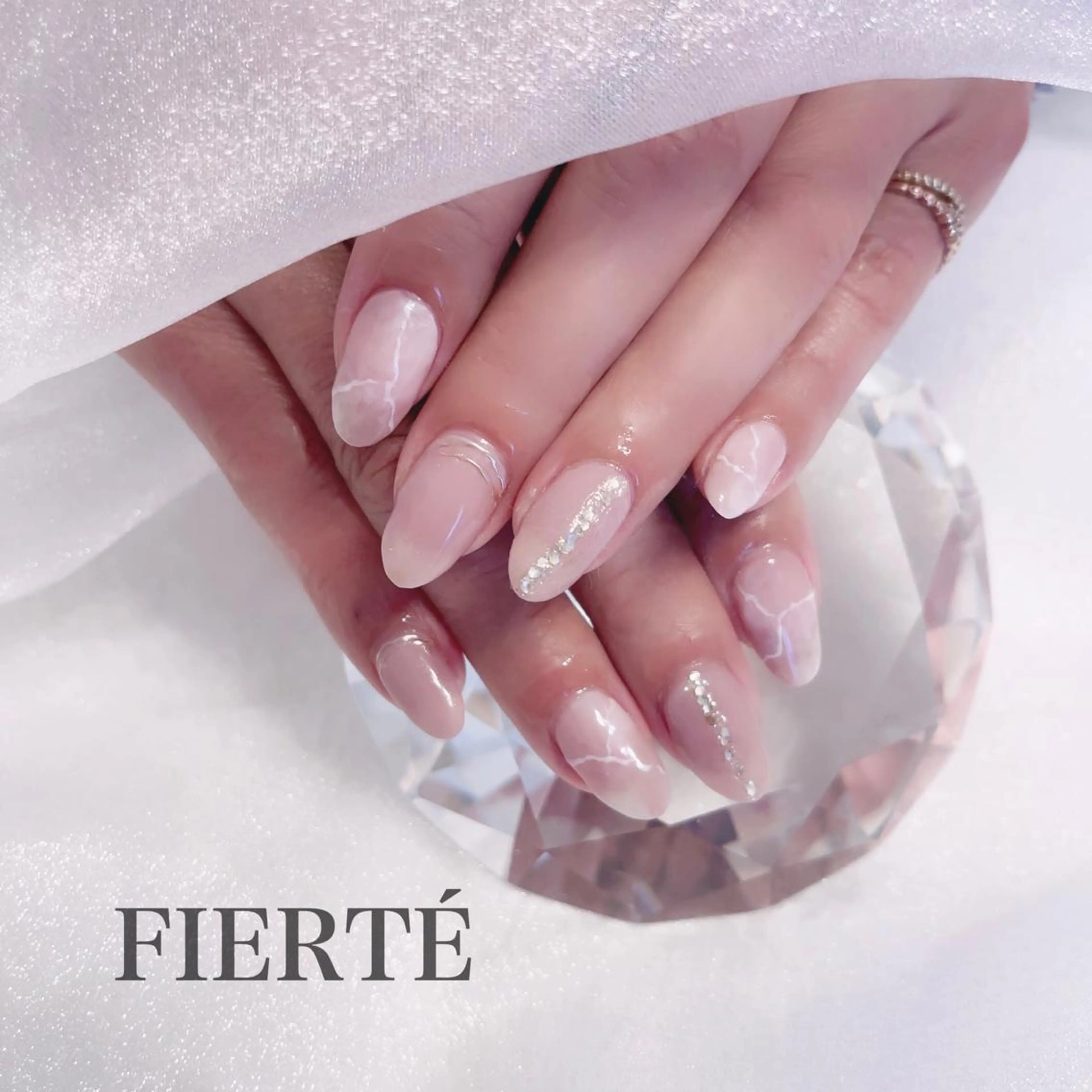 ネイル ニュアンスネイル ハンドネイル FIERTÉ所属・FIERTÉ Miyuのネイルデザイン