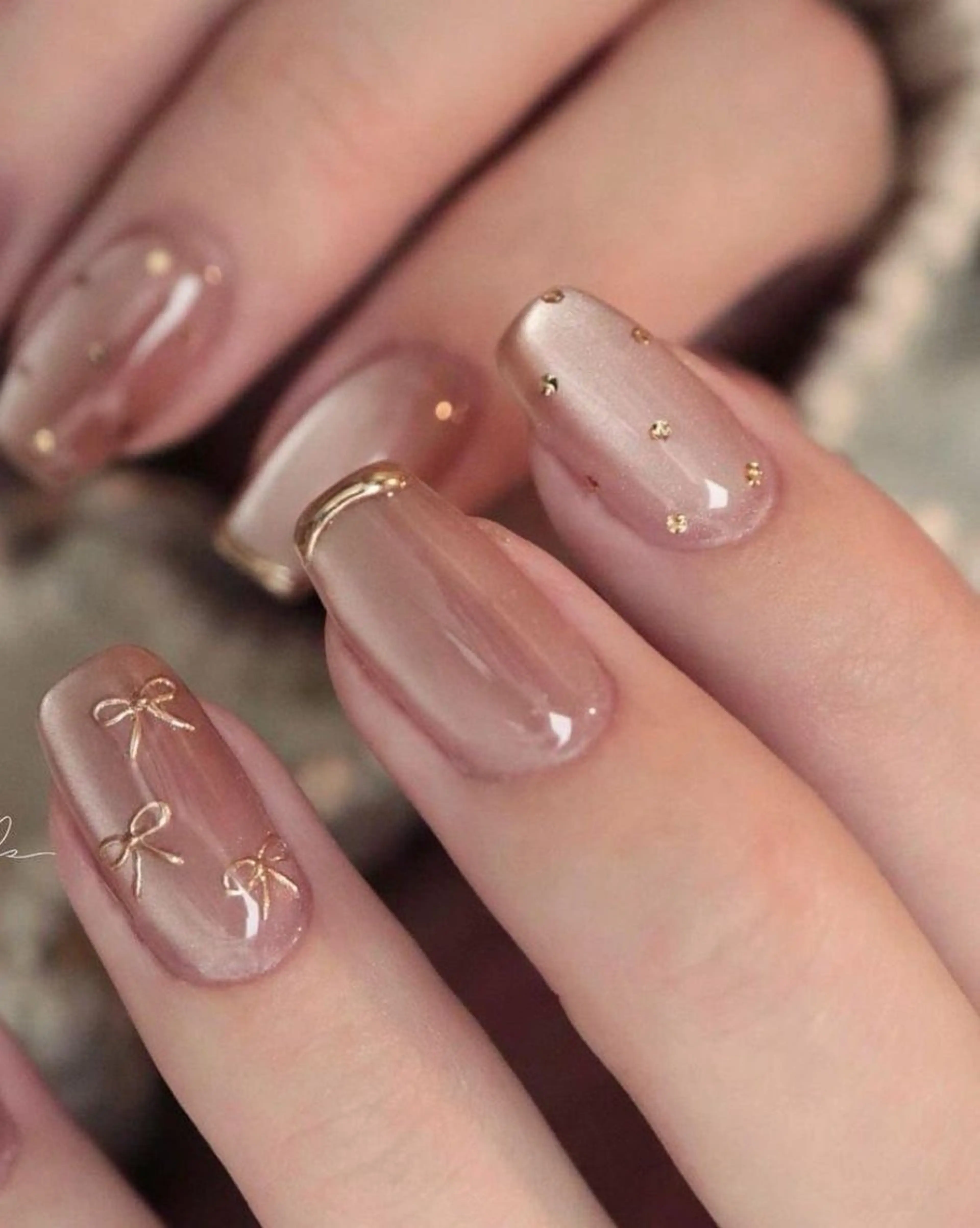 ネイル アートネイル ハロウィン キラキラネイル シンプルネイル ハンドネイル ハンドケア Panda chan Novaのネイルデザイン