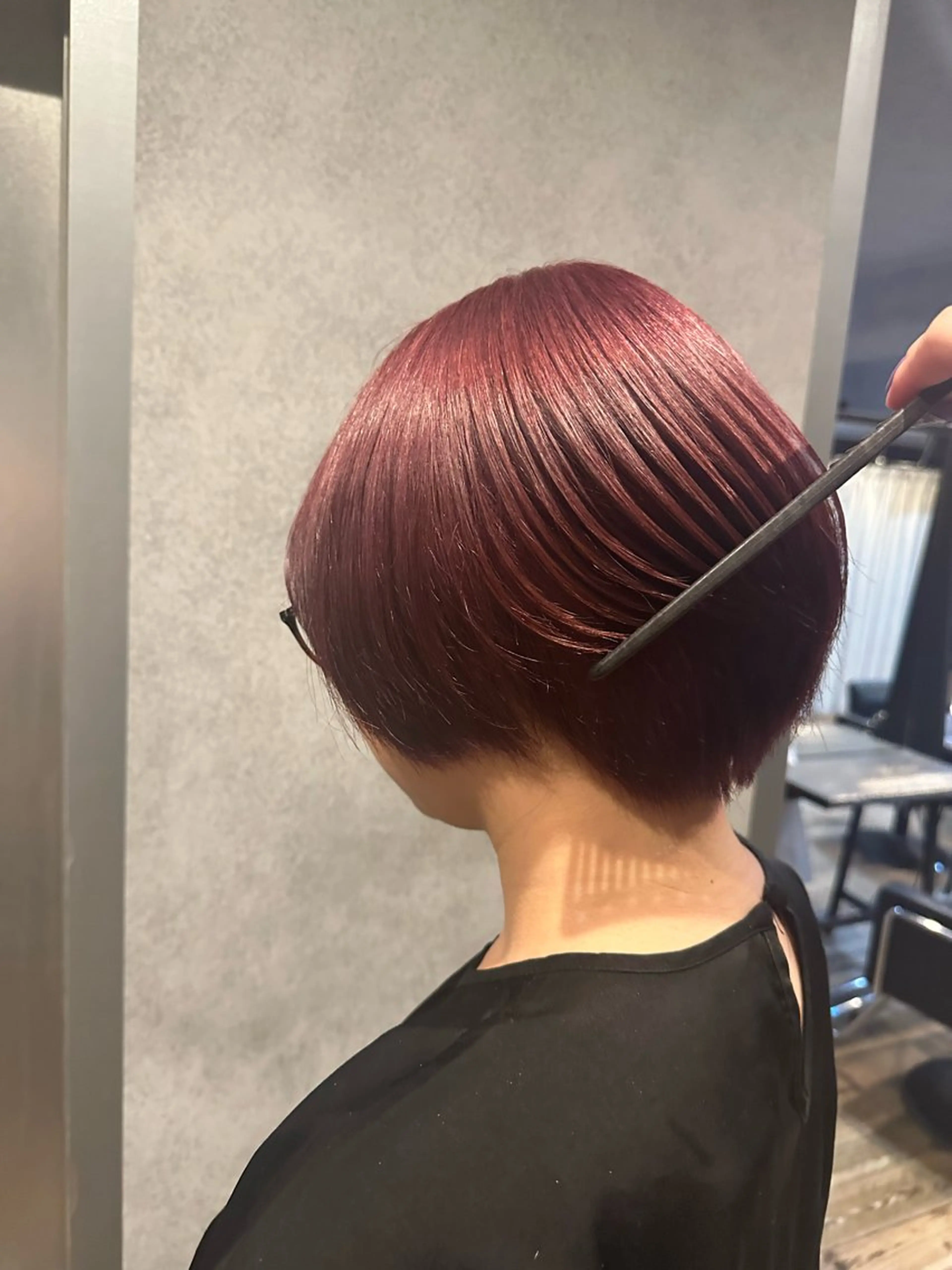 ショート カラー ブリーチ＆ハイライト デザイン艶カラーみくのヘアスタイル
