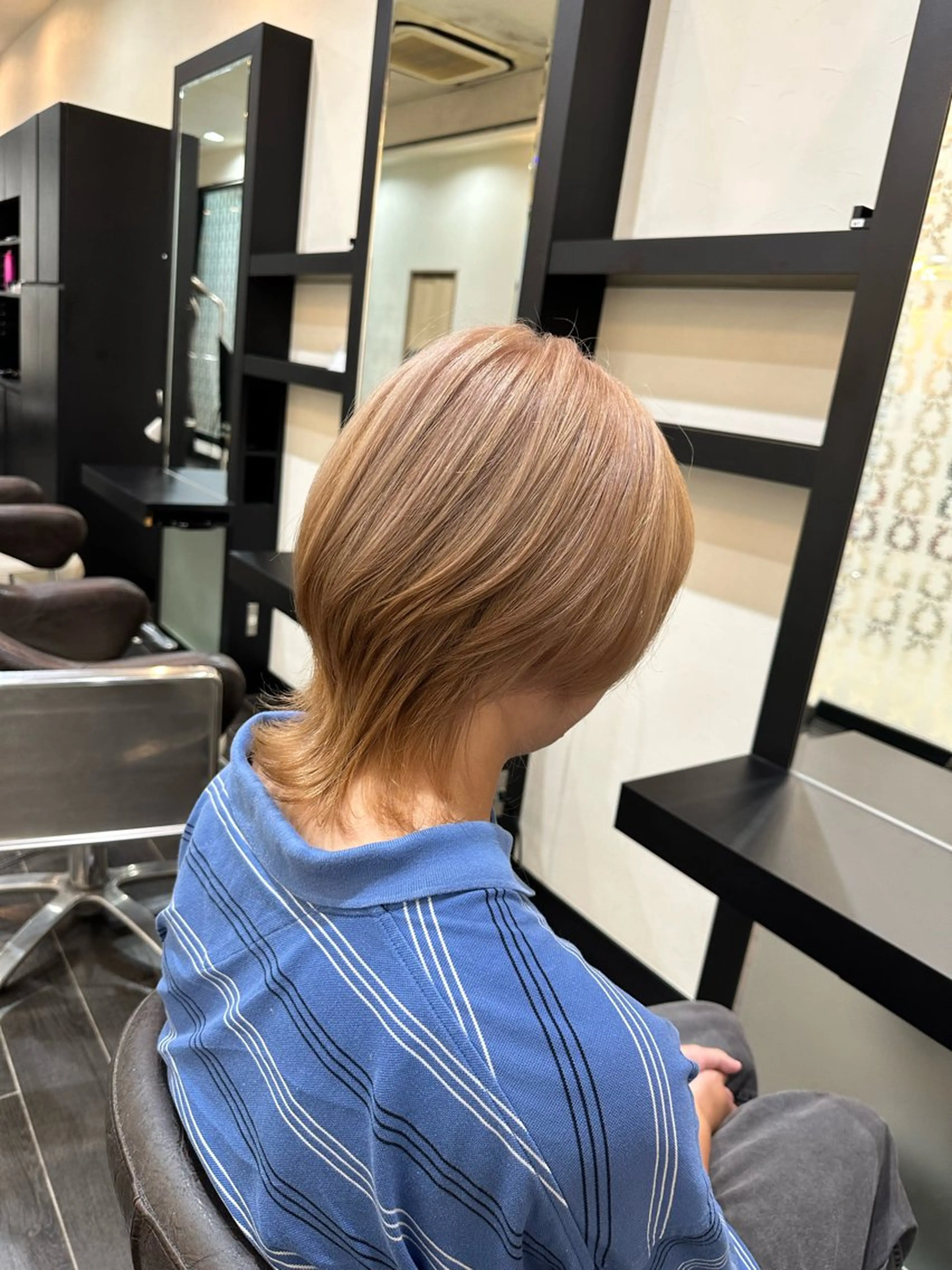 カラー メンズ プログレス小平小川所属・フェザー/波巻き 雫石大夢のヘアスタイル