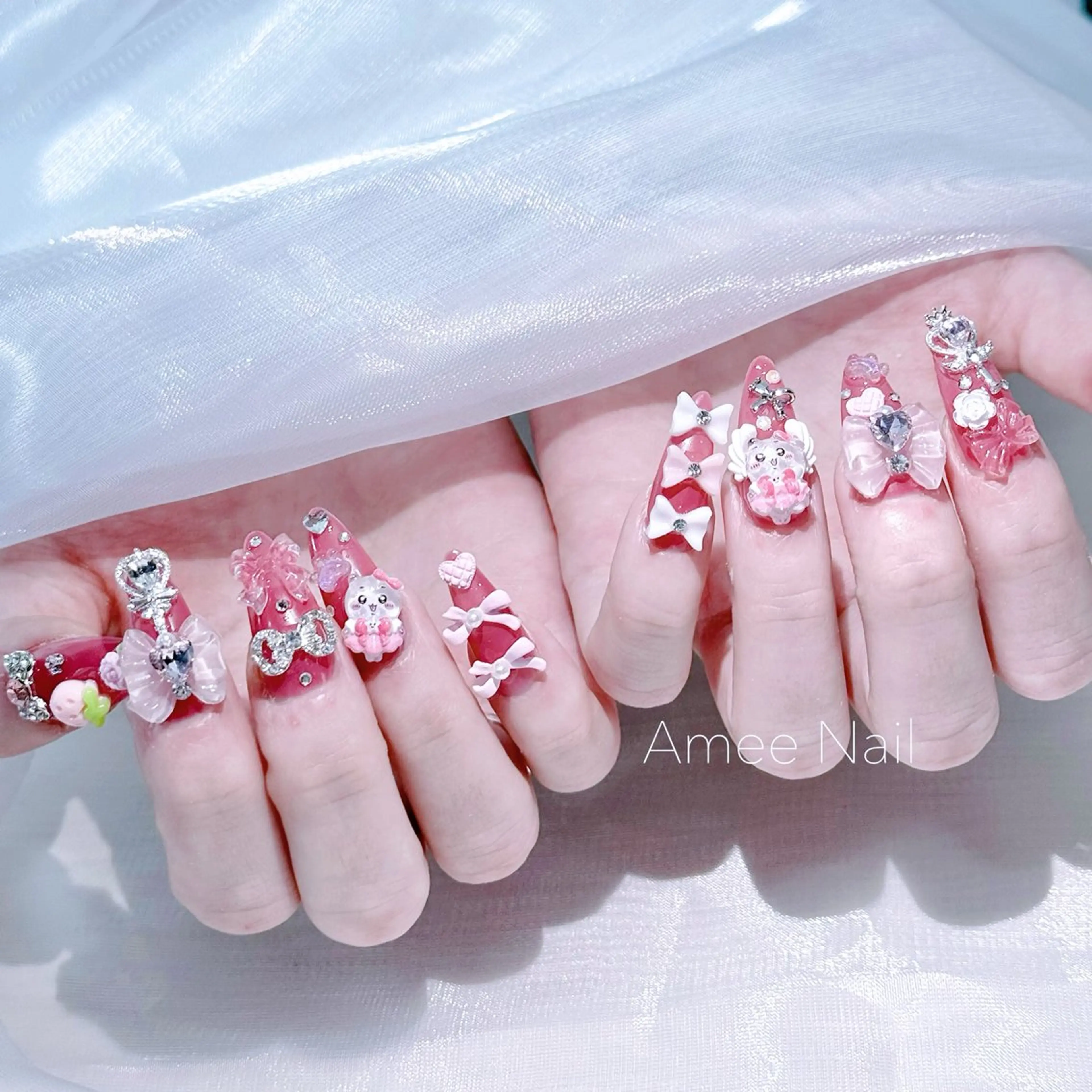 ネイル オーロラネイル クリアネイル フラッシュネイル ジェルネイル グラデーション ハンドネイル Amee Nailsalonのネイルデザイン