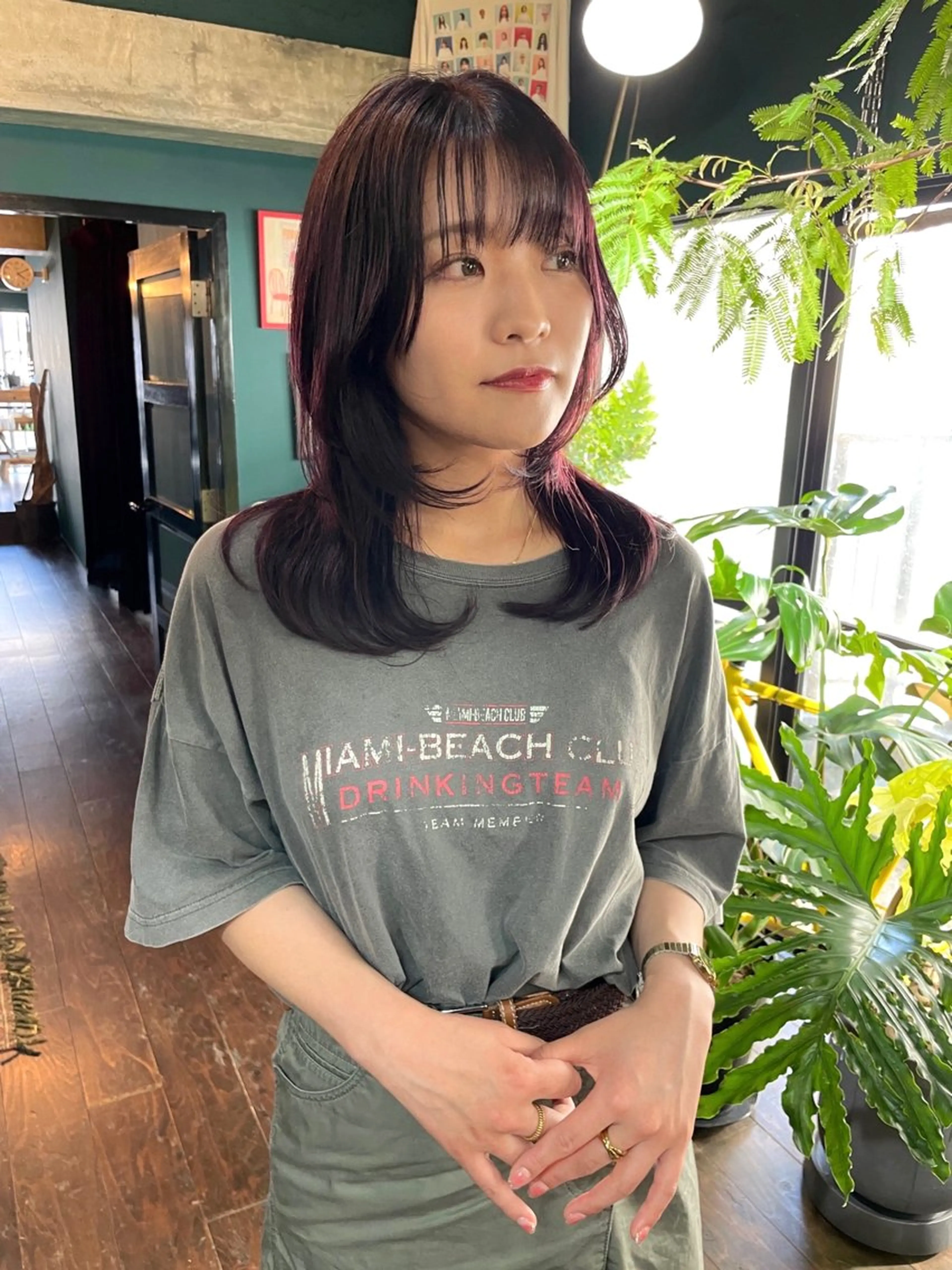 セミロング レイヤーカット ウルフカット ウルフレイヤー カット ヘアカラー トリートメント vivre libre所属・vivre libreのヘアスタイル