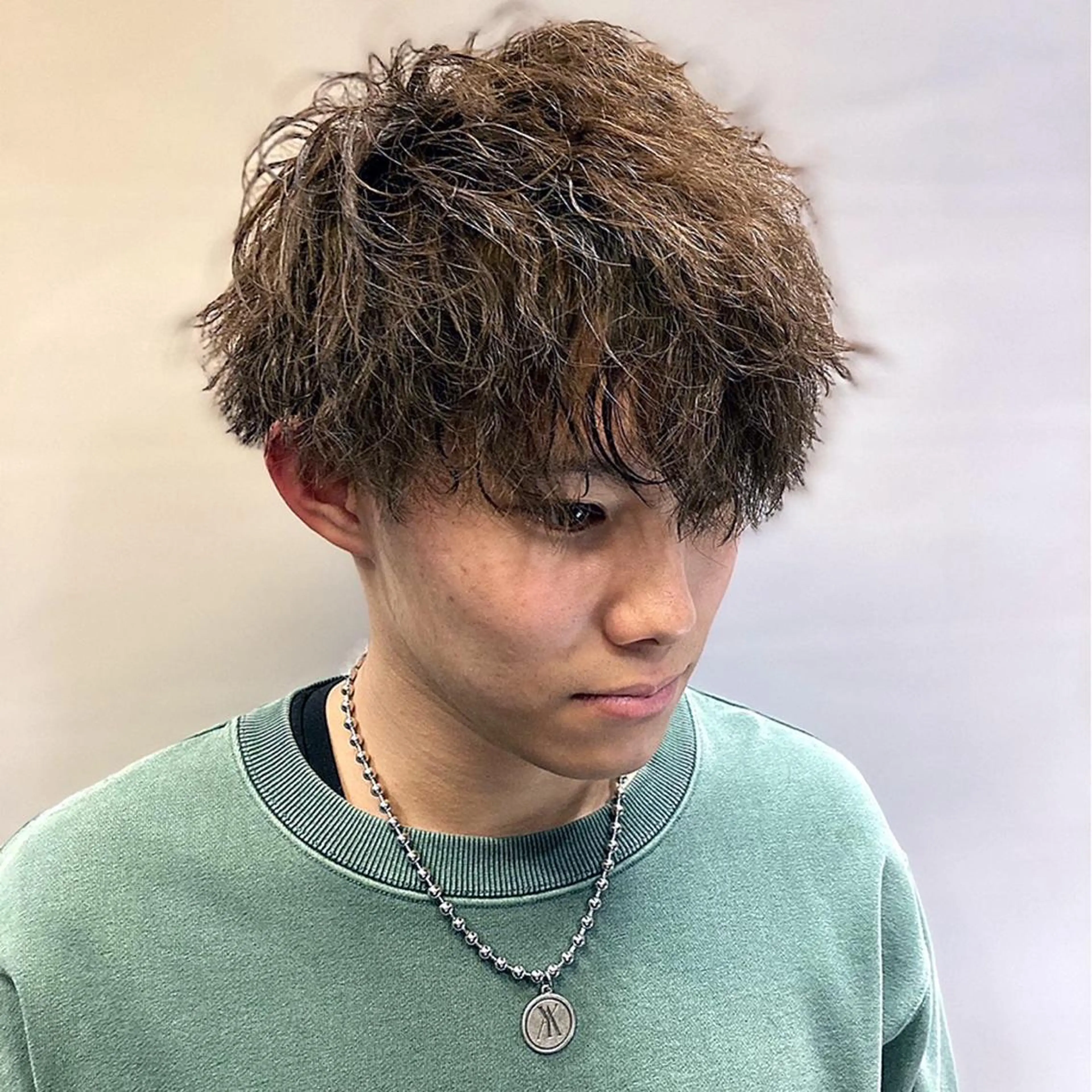 ミディアム パーマ メンズ特化美容師 井上大輔のヘアスタイル