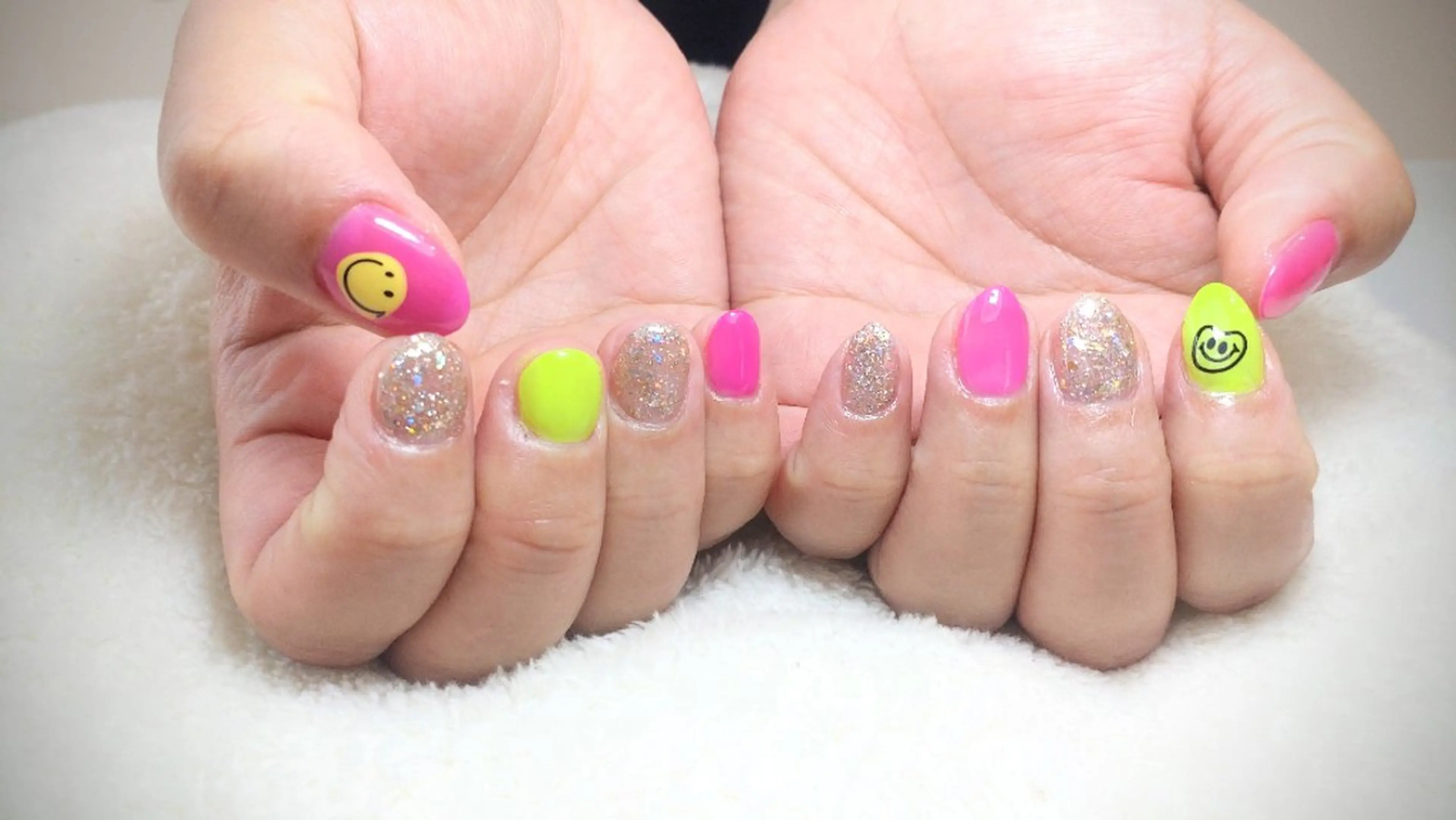 ネイル ハンドネイル フットネイル Nailsalon Latteのネイルデザイン