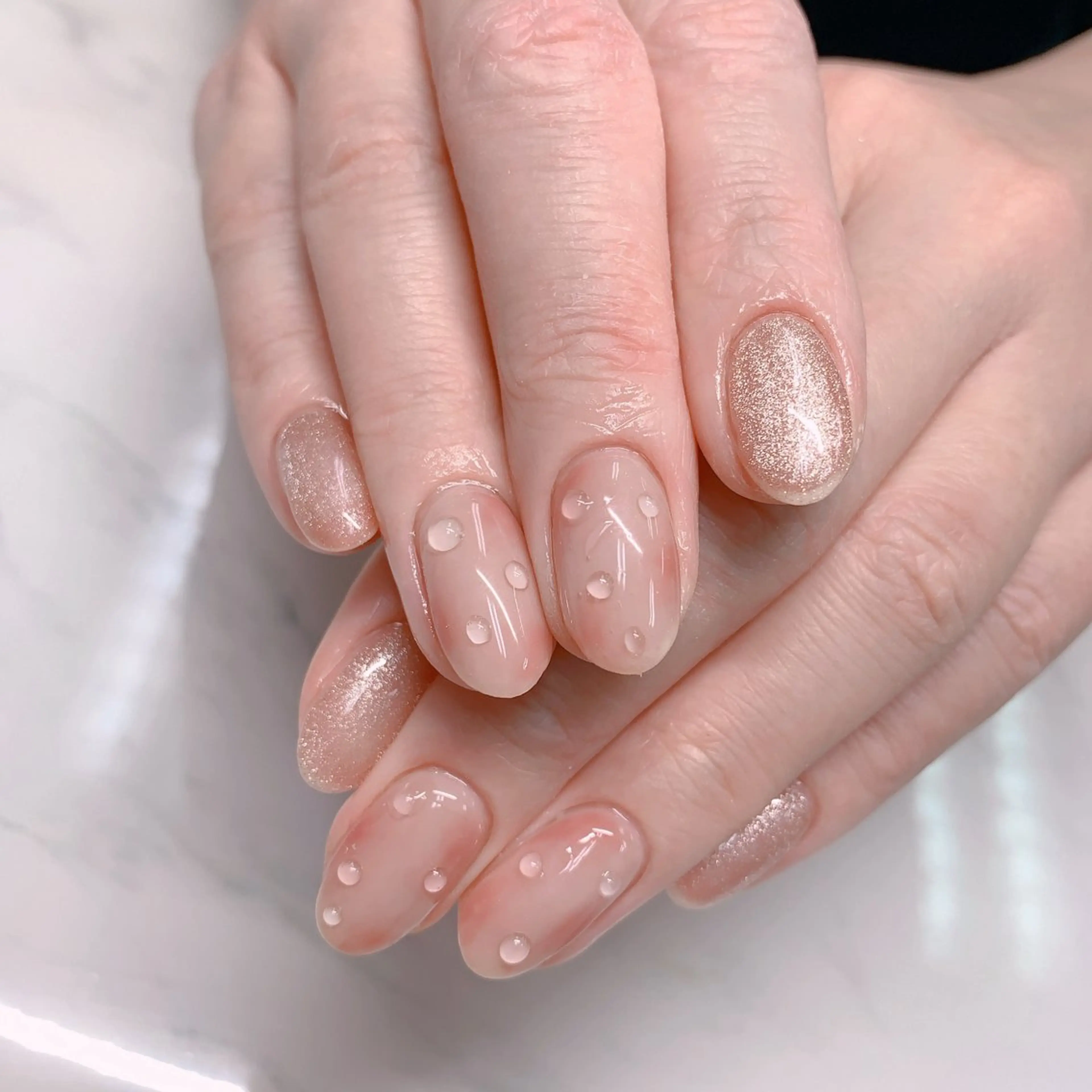 ネイル オーロラネイル 長さ出し フットネイル ジェルネイル キラキラネイル ハンドネイル インフィニティ ネイルサロンのネイルデザイン