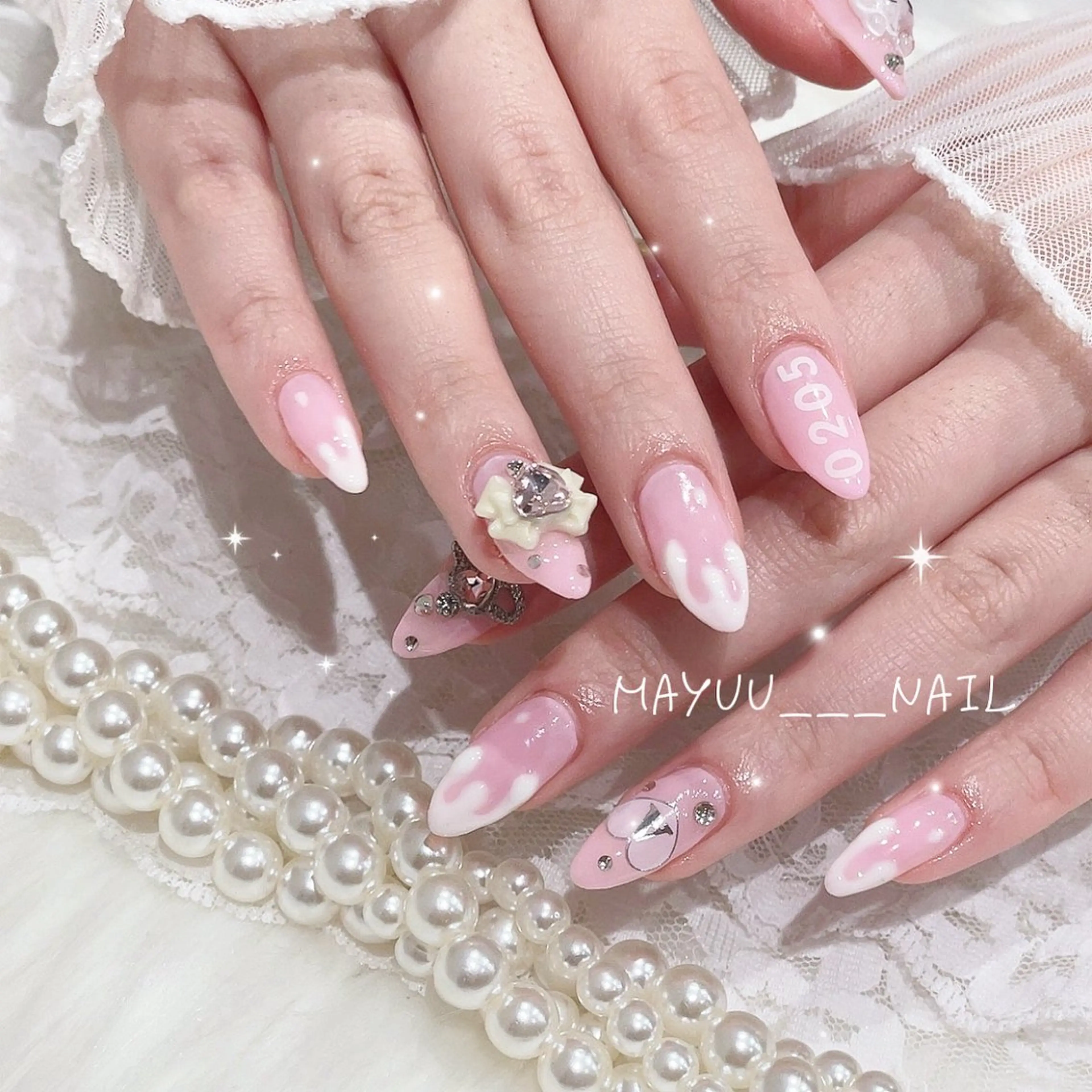 ネイル 🎀 Mayu 🎀痛ネイルのネイルデザイン