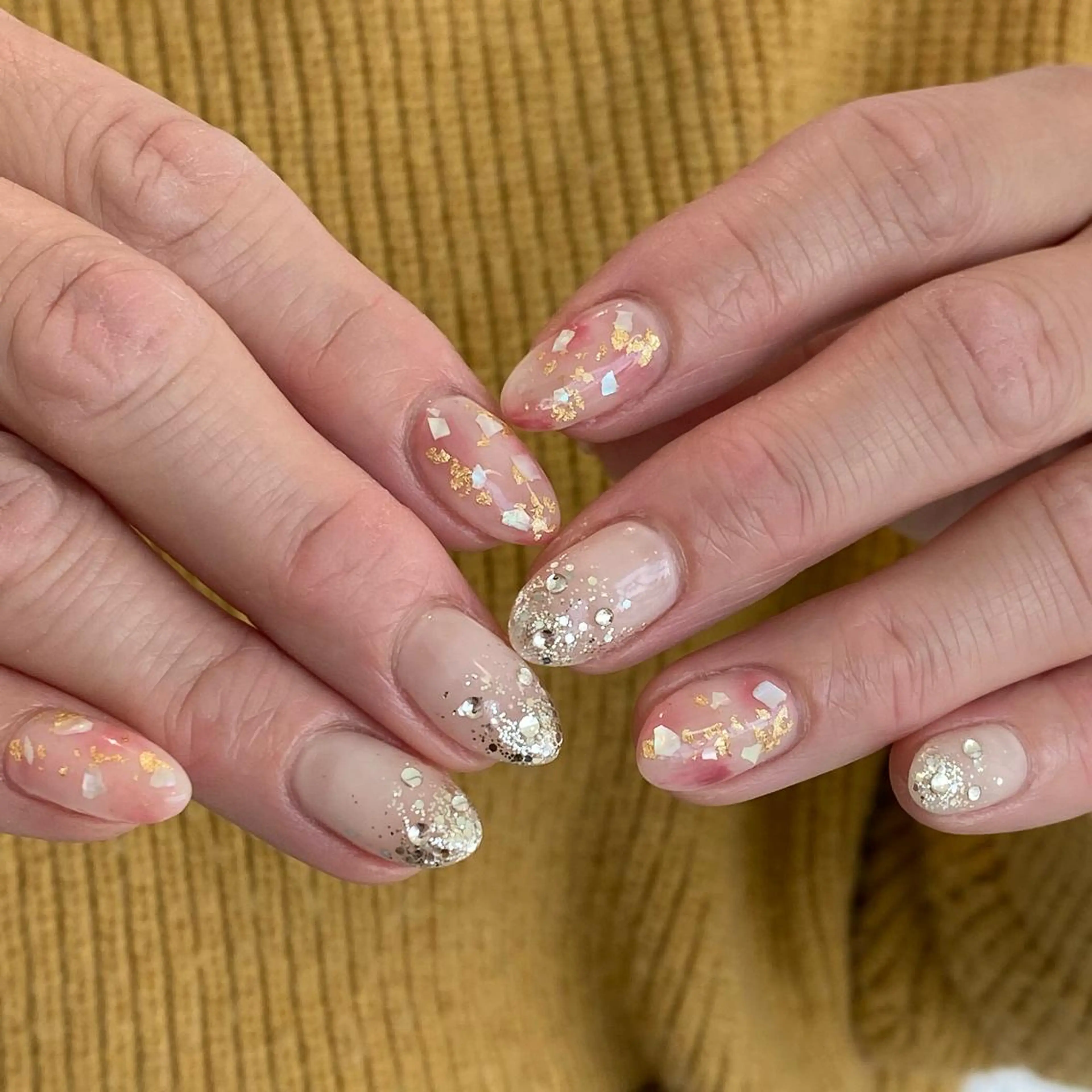 ネイル キラキラネイル オフィスネイル 春ネイル ayana nails所属・nail salon ayanaのネイルデザイン