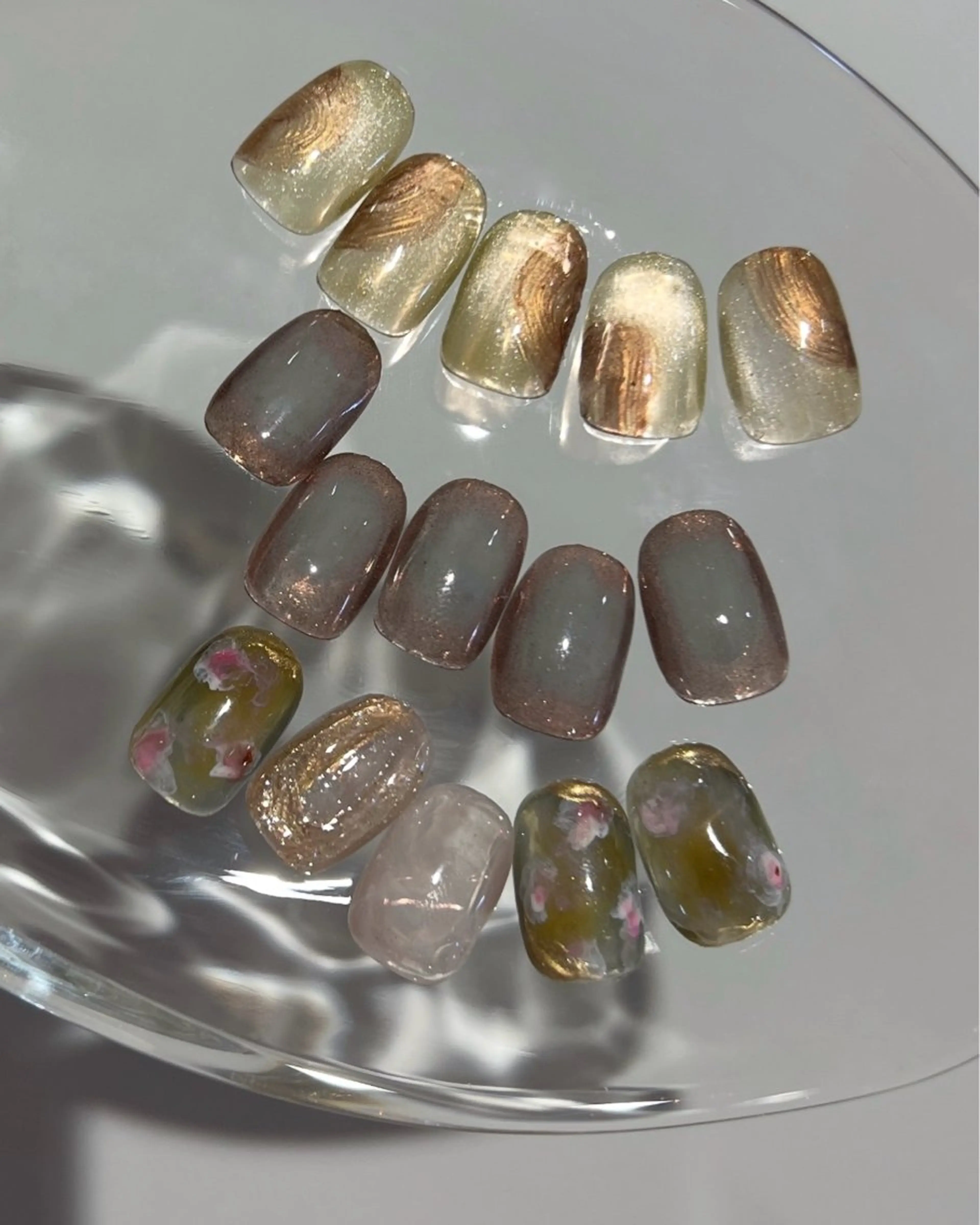 ネイル ニュアンスネイル GLAD nail 新宿のネイルデザイン