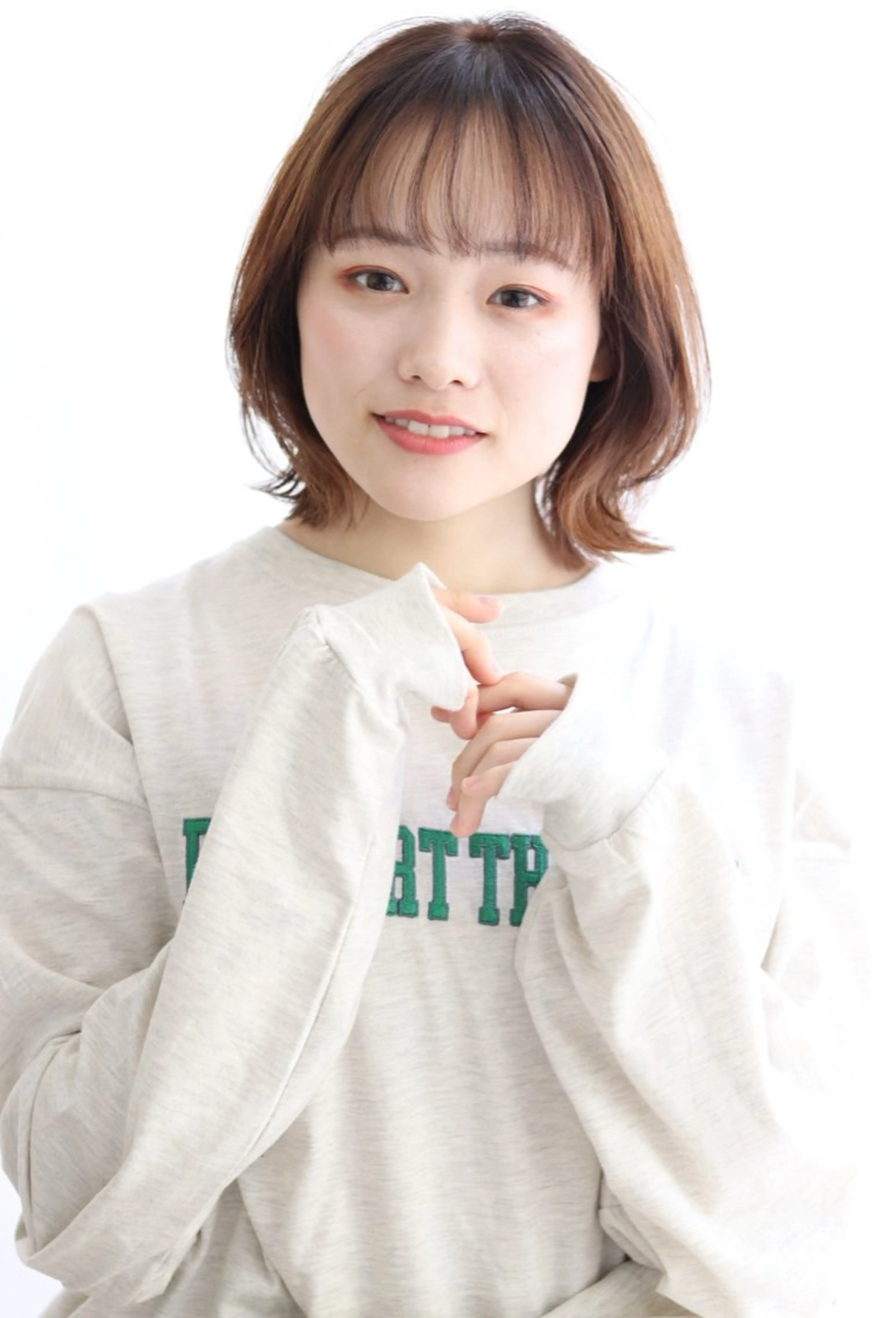 ショート ツヤ髪縮毛矯正🌈✨ 髙橋青心奏のヘアスタイル