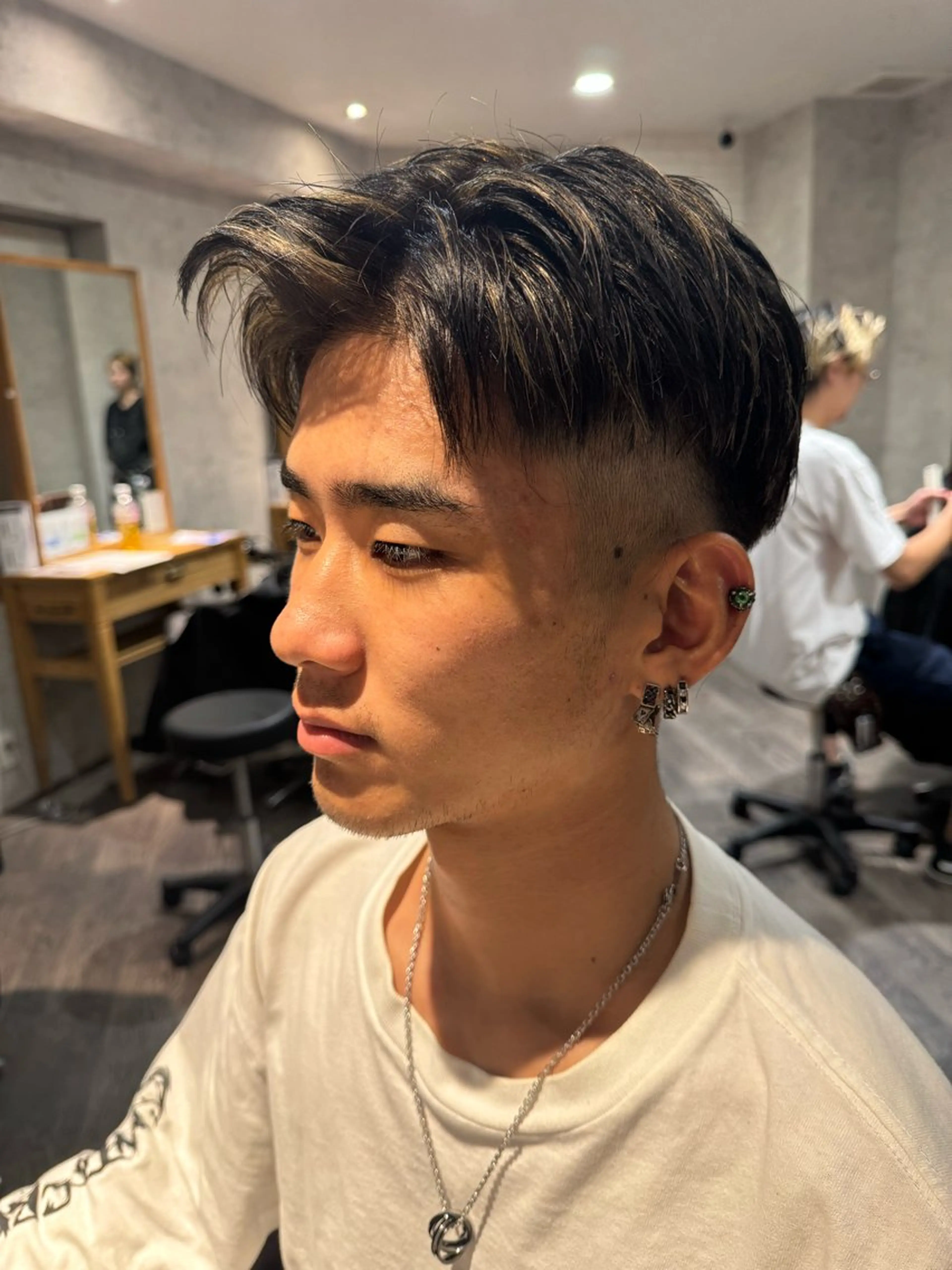 カラー ハイライトカラー ケアブリーチ💫 Masaki❄️のヘアスタイル