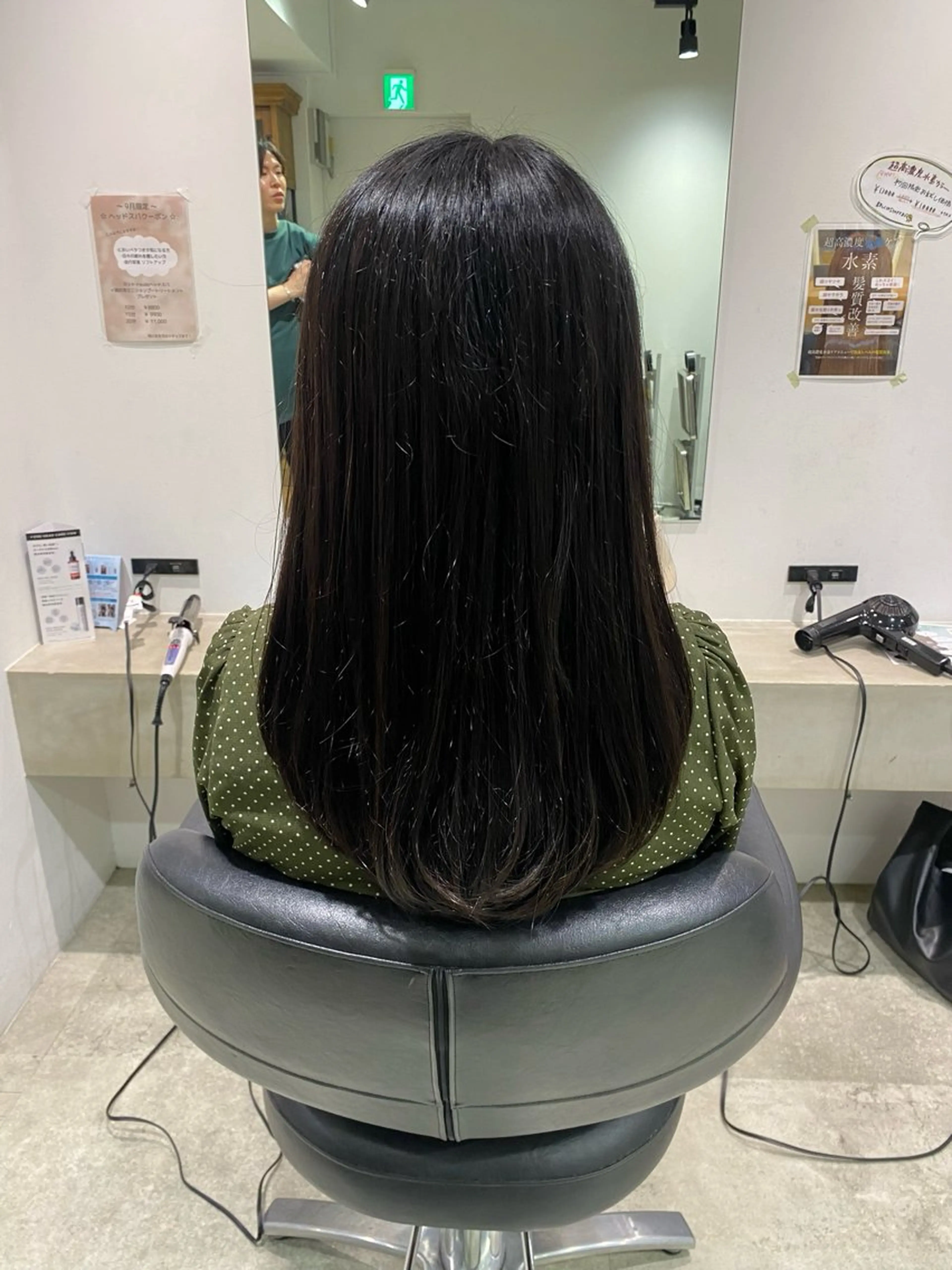 ミディアム カット 似合わせスタイル： 叶夢のヘアスタイル