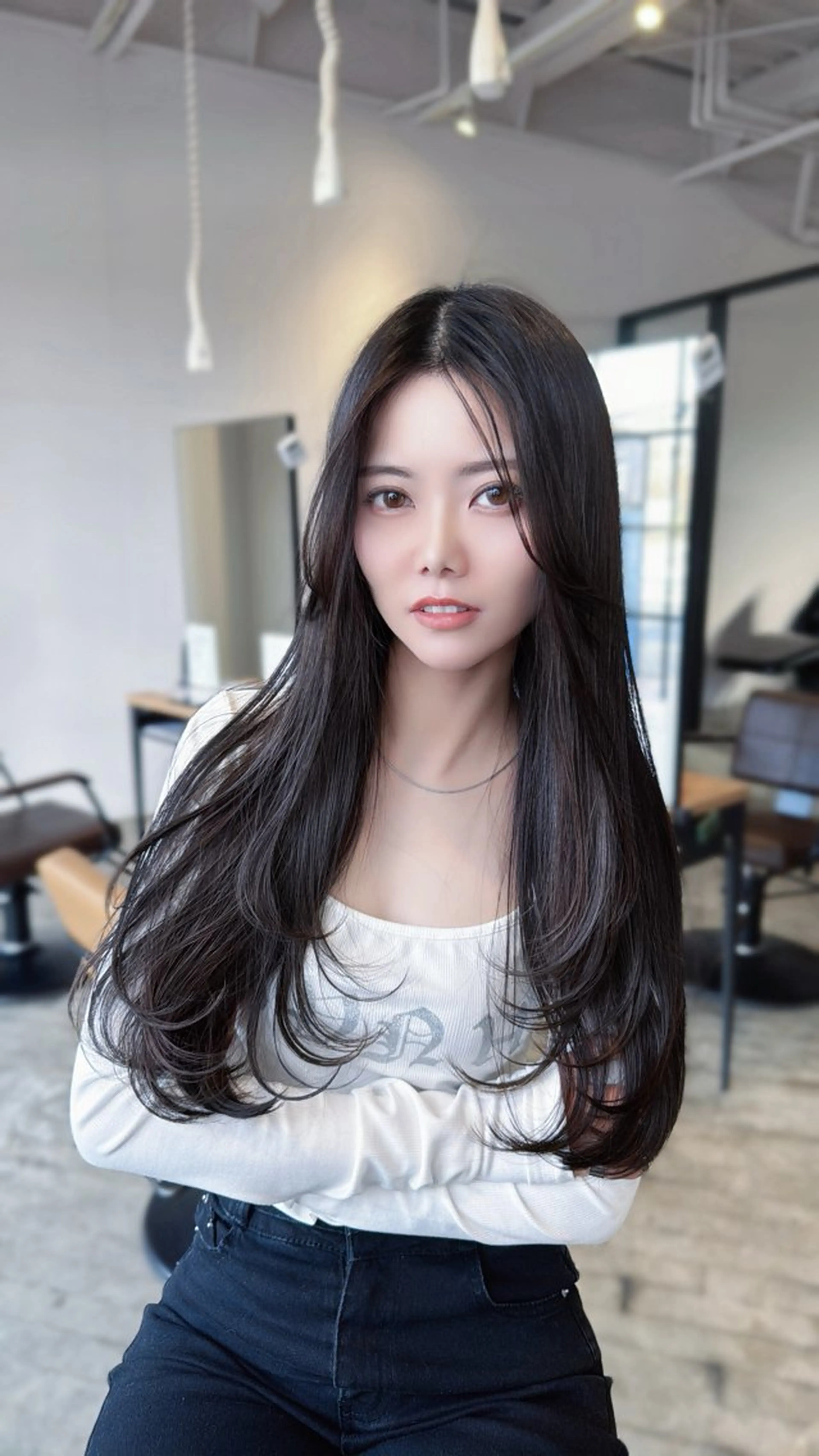 ロング レイヤーカット 永田竜一/縮毛矯正/ 大人可愛い/レイヤーのヘアスタイル