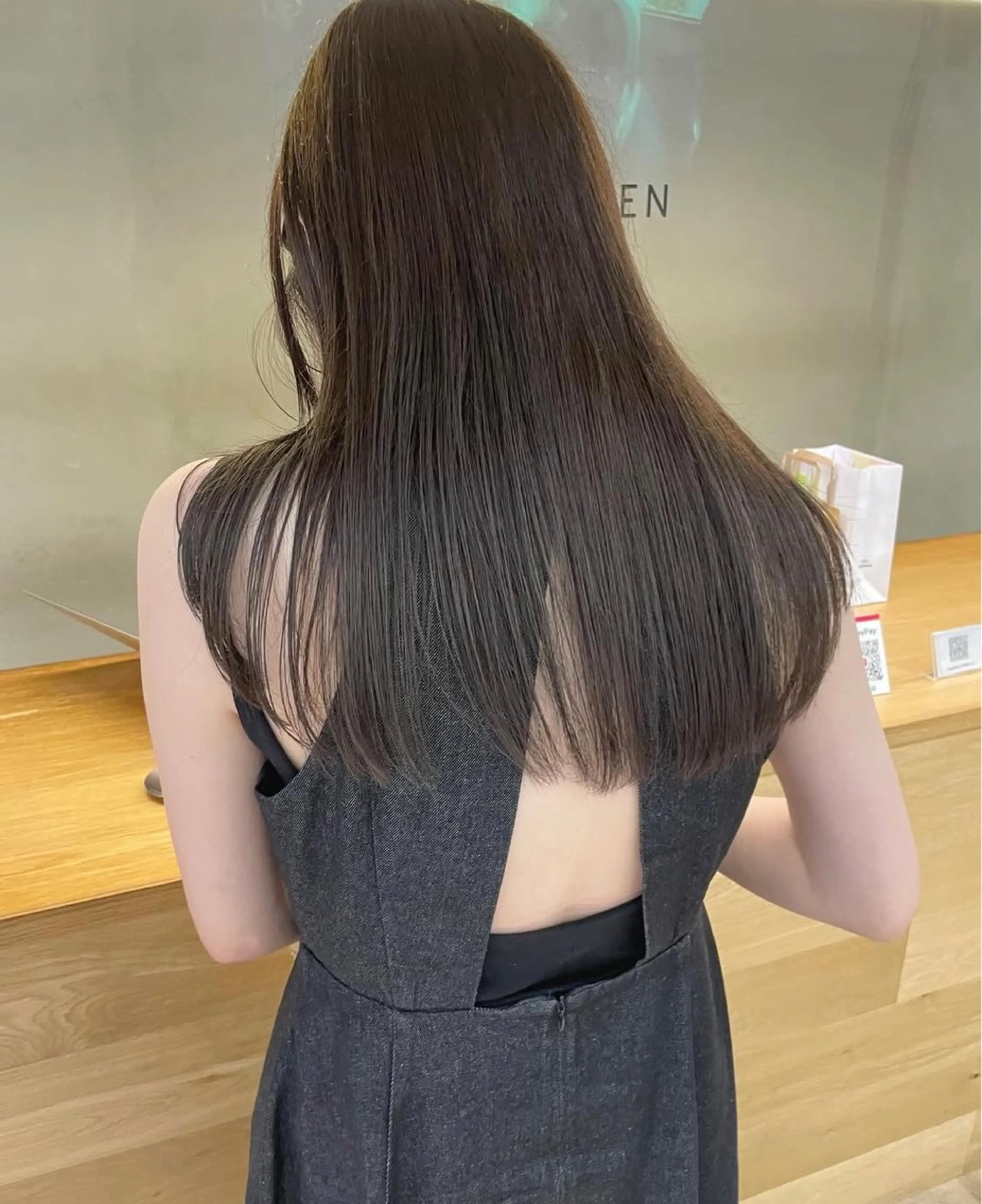 ロング カラー ベージュカラー ケアカラー 透明感カラー ダブルカラー グレージュ ヘアカラー ハイトーン大得意 ×レイヤー🕊aiのヘアスタイル