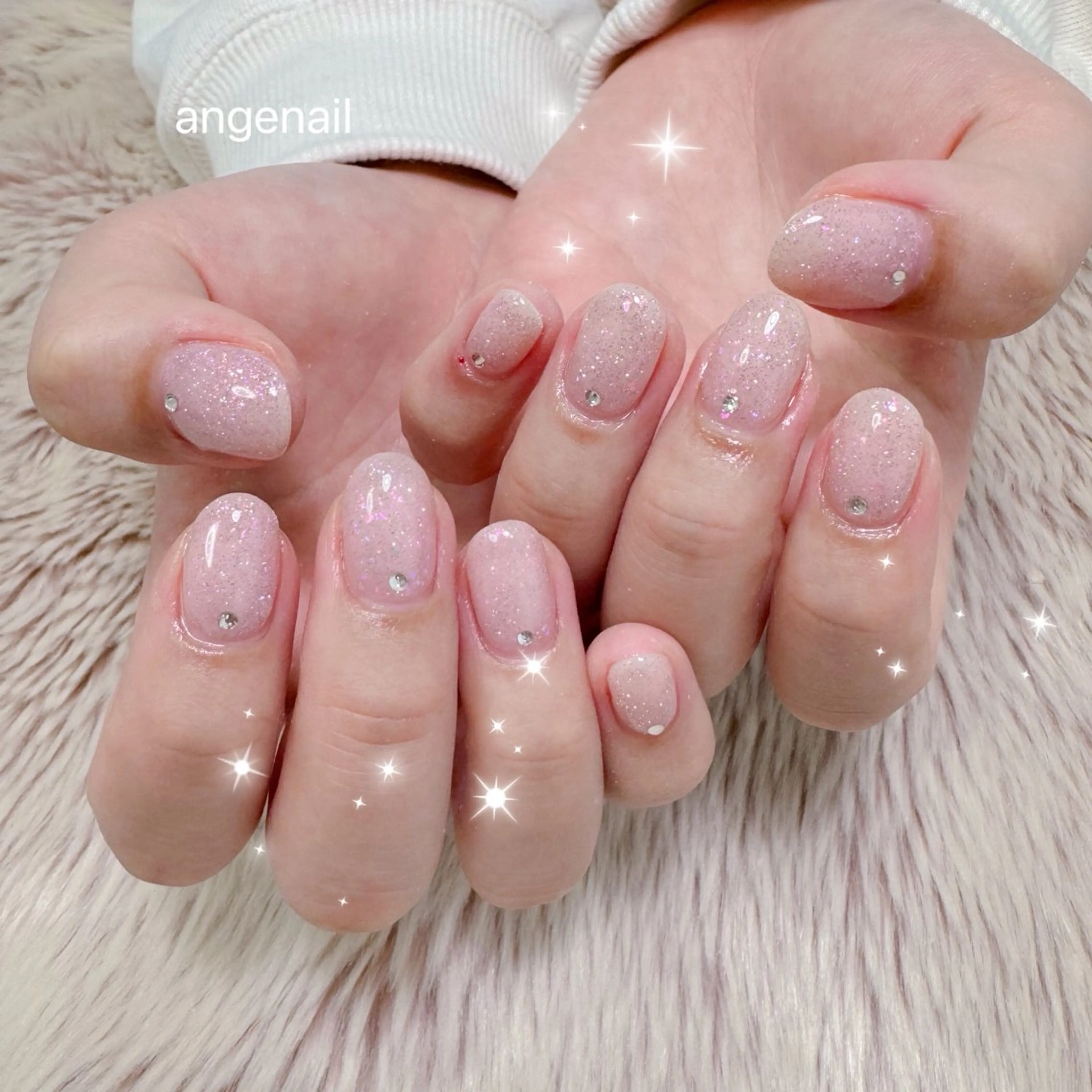 ネイル ハンドネイル オーナーネイリスト MAKIのネイルデザイン