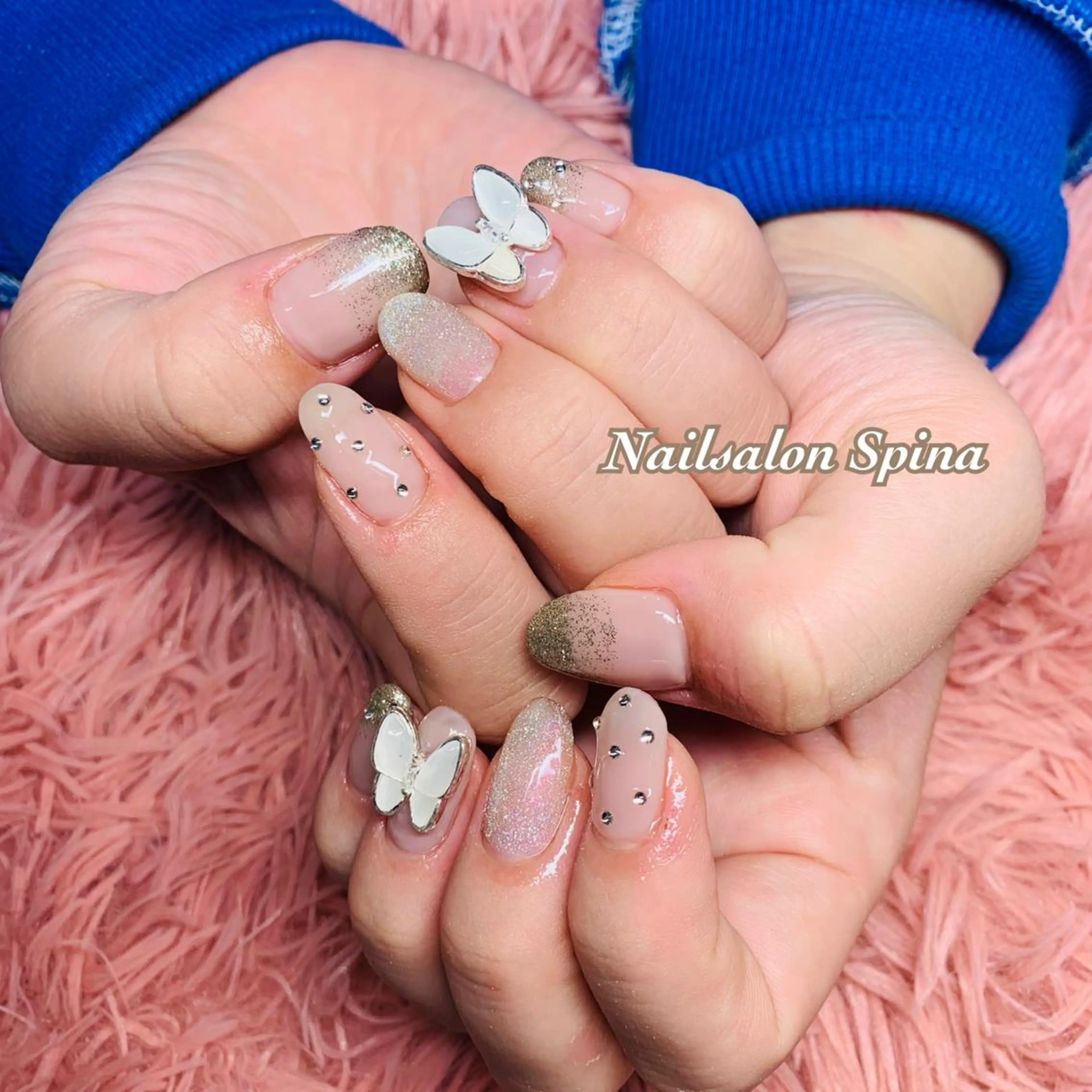 ネイル アートネイル ジェルネイル グラデーション 韓国ネイル ラメ(グリッター) Nailsalon Spina 琴美のネイルデザイン