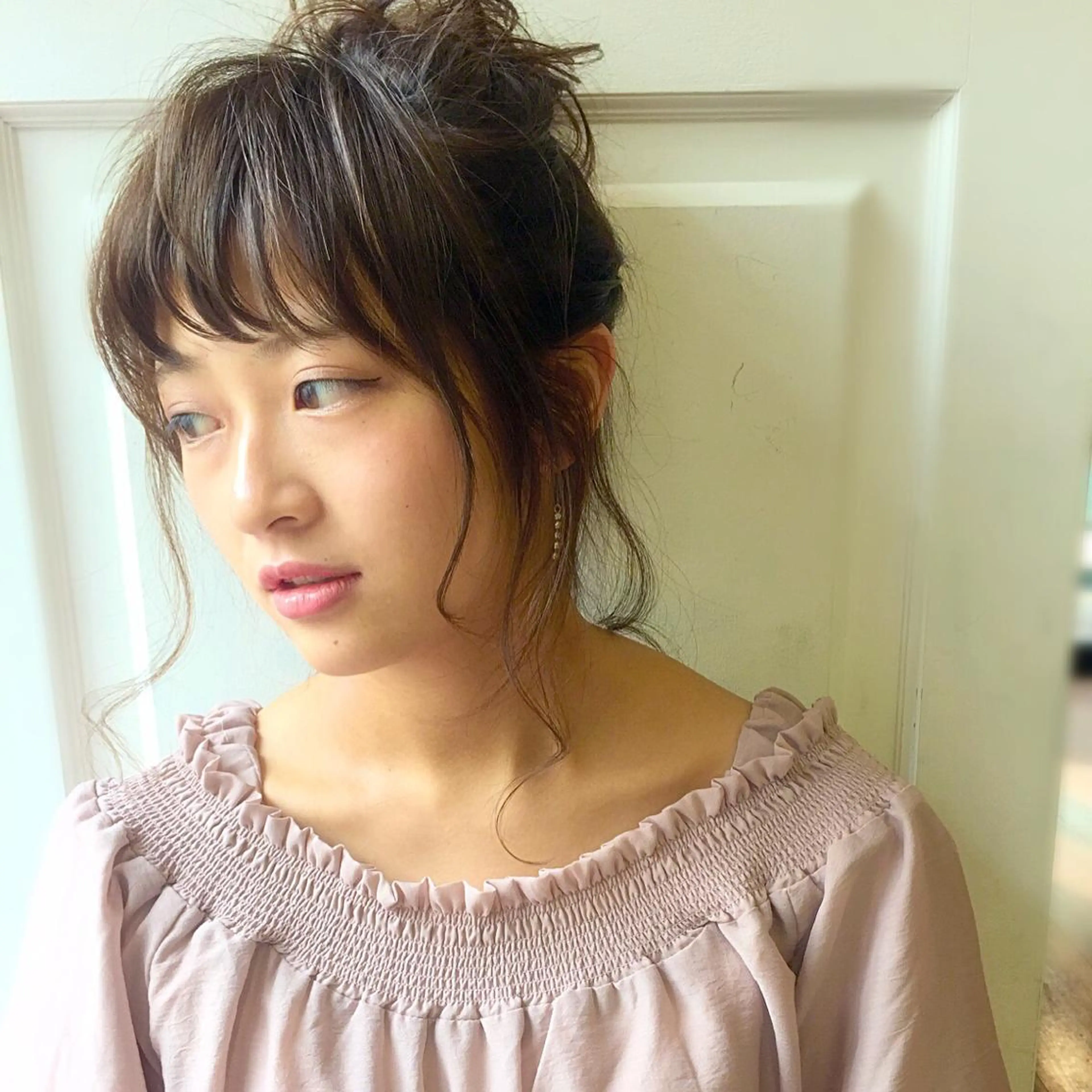 ミディアム セミロング ロング カラー パーマ ヘアアレンジ お団子ヘア 成松 勇治のヘアスタイル