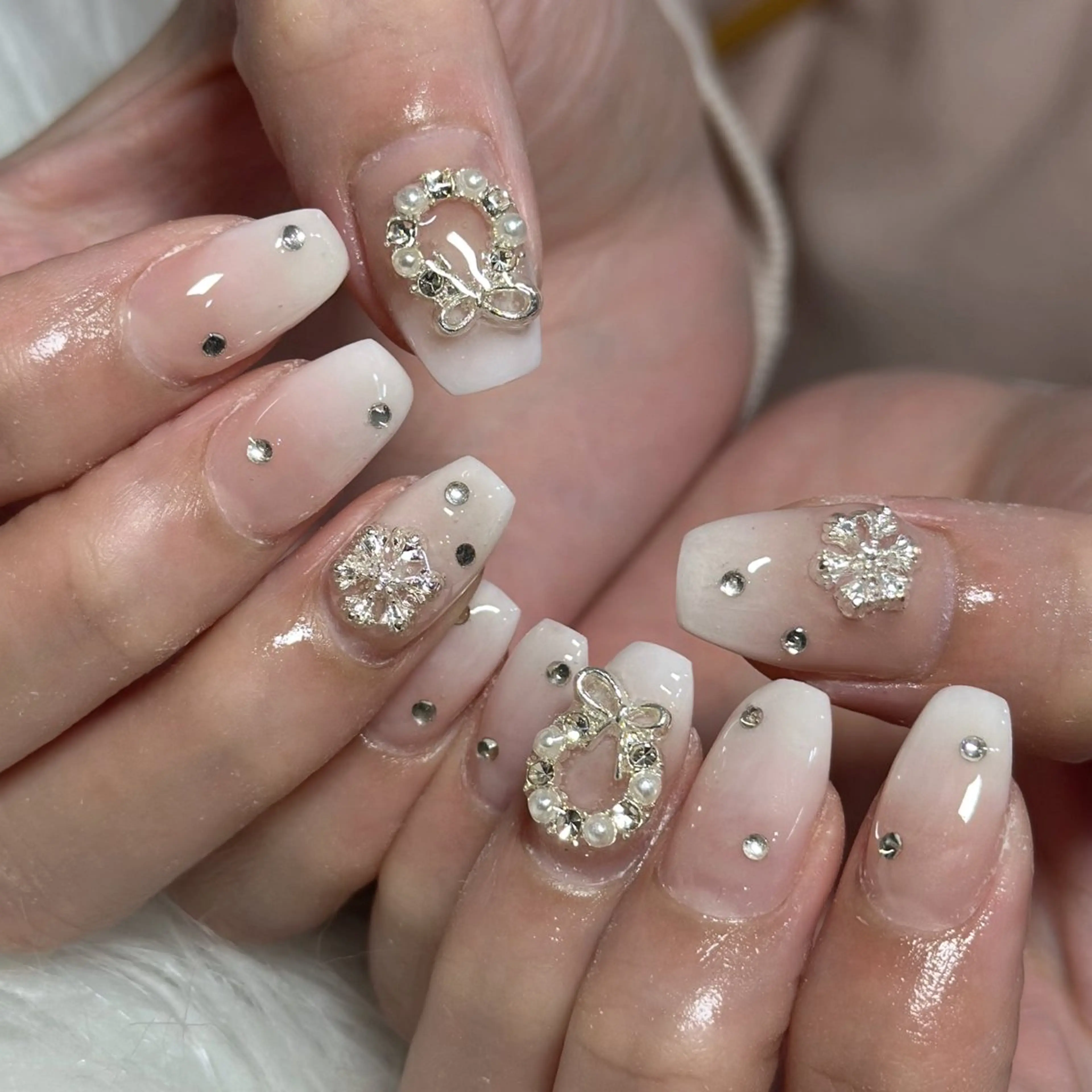 ネイル ハンドネイル LAVISH nanamiのネイルデザイン