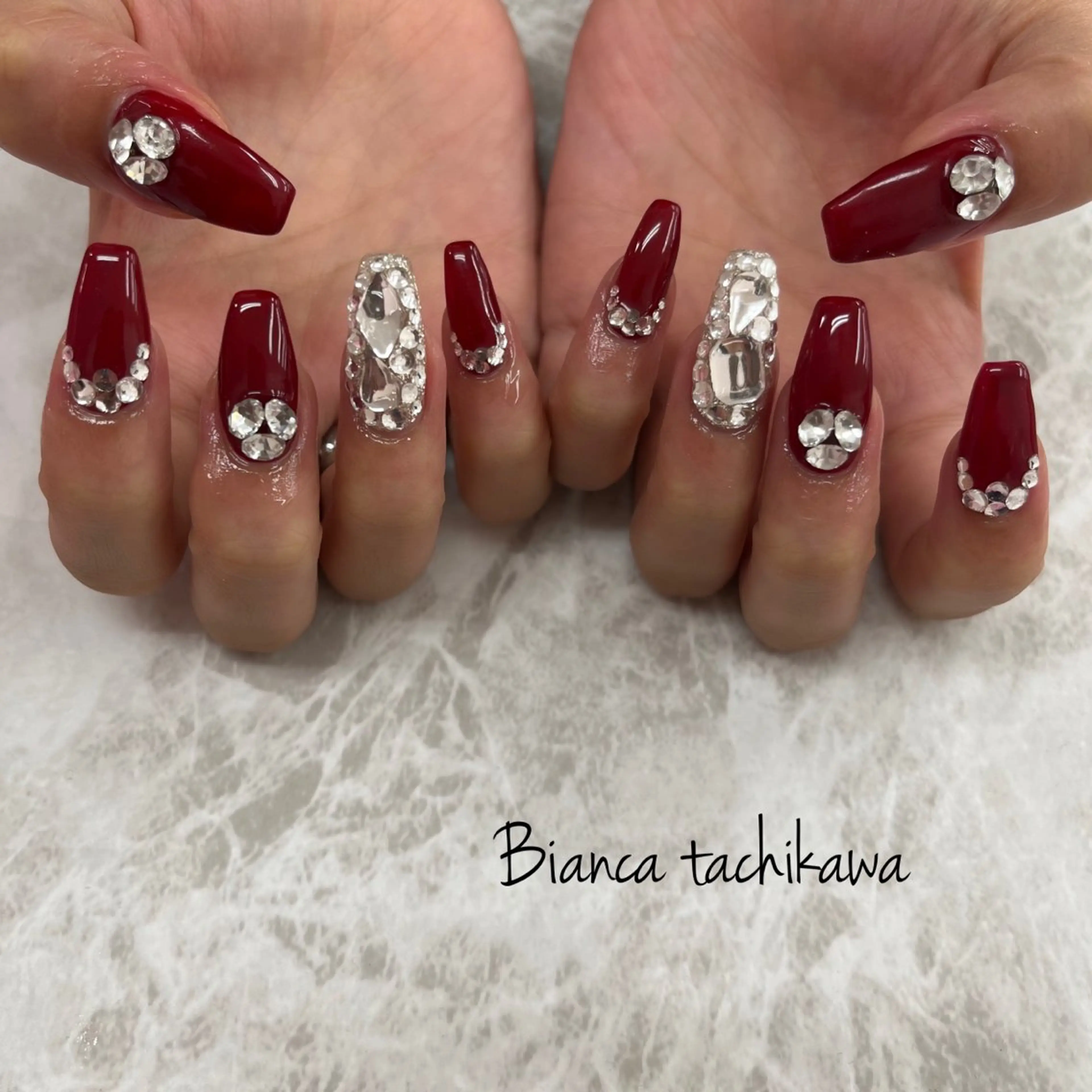 ネイル ボルドー ハンドネイル Bianca☁国分寺 🤍店長/黒木愛美のネイルデザイン