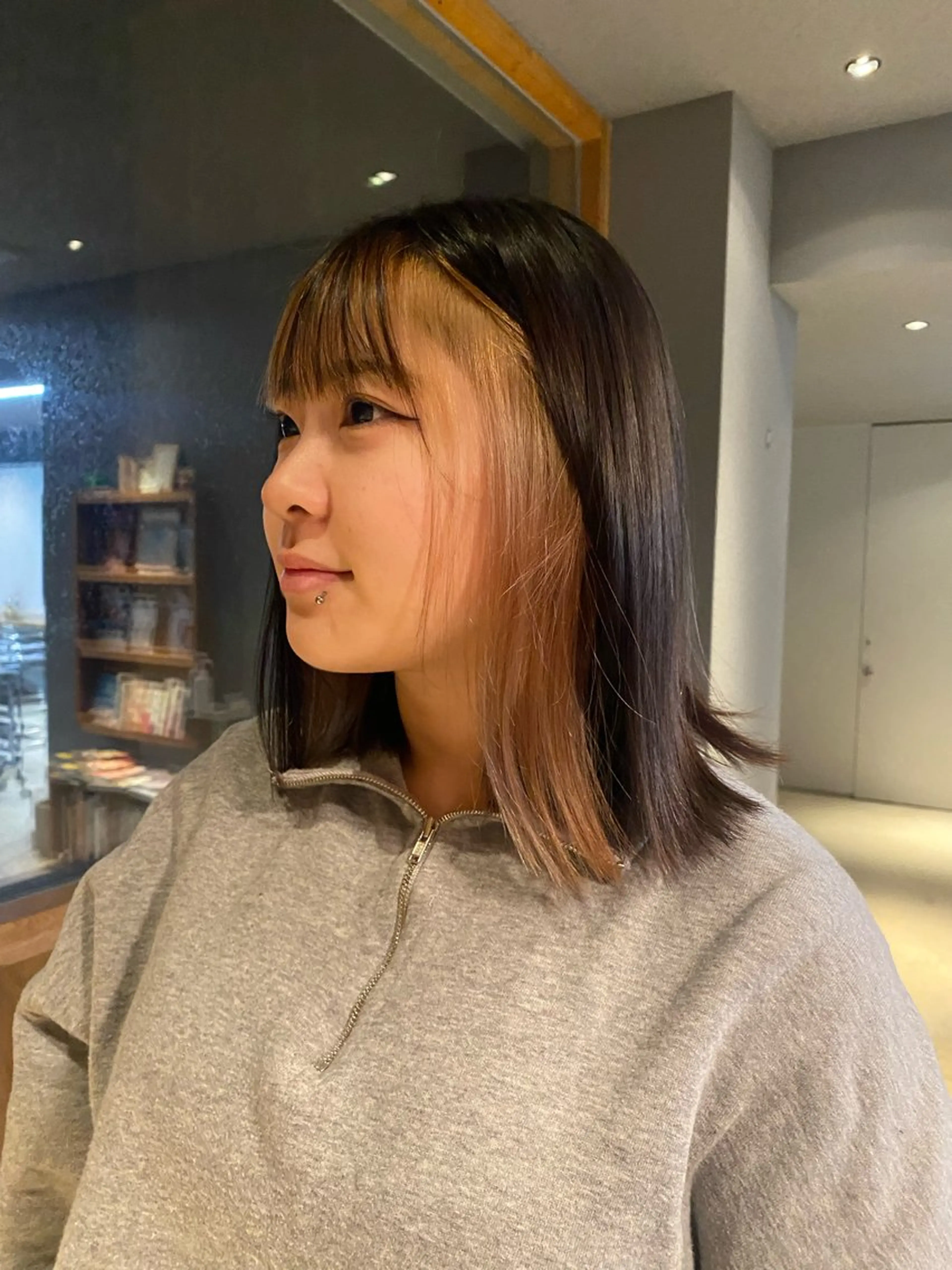 インナー、イヤリングカラー🤎の写真
